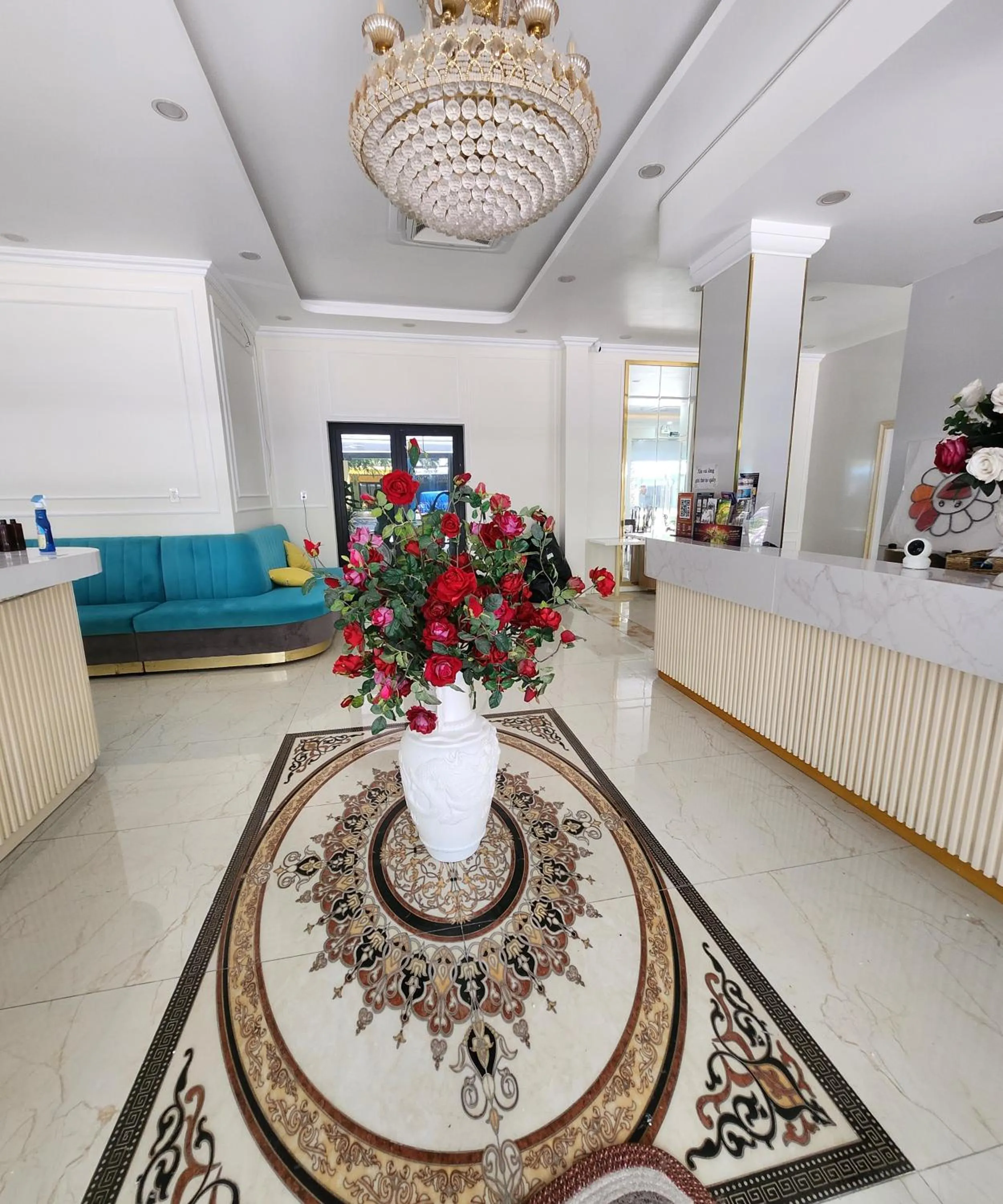 BREAKING DAWN- TAEYANG Hotel Phú Quốc