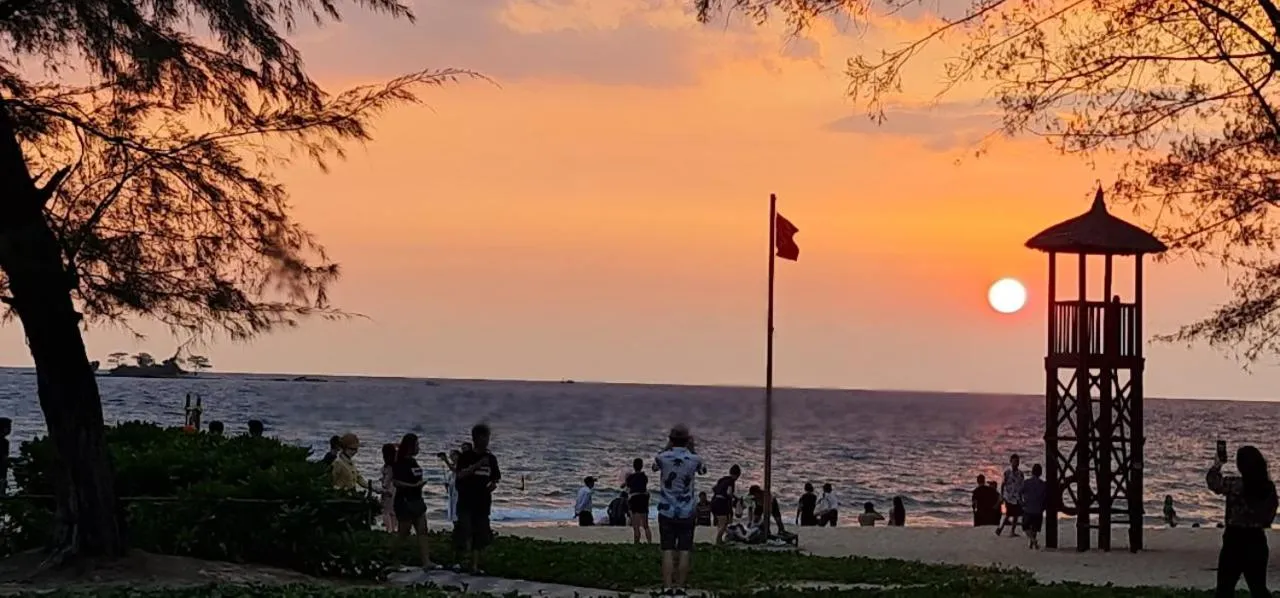 BREAKING DAWN- TAEYANG Hotel Phú Quốc