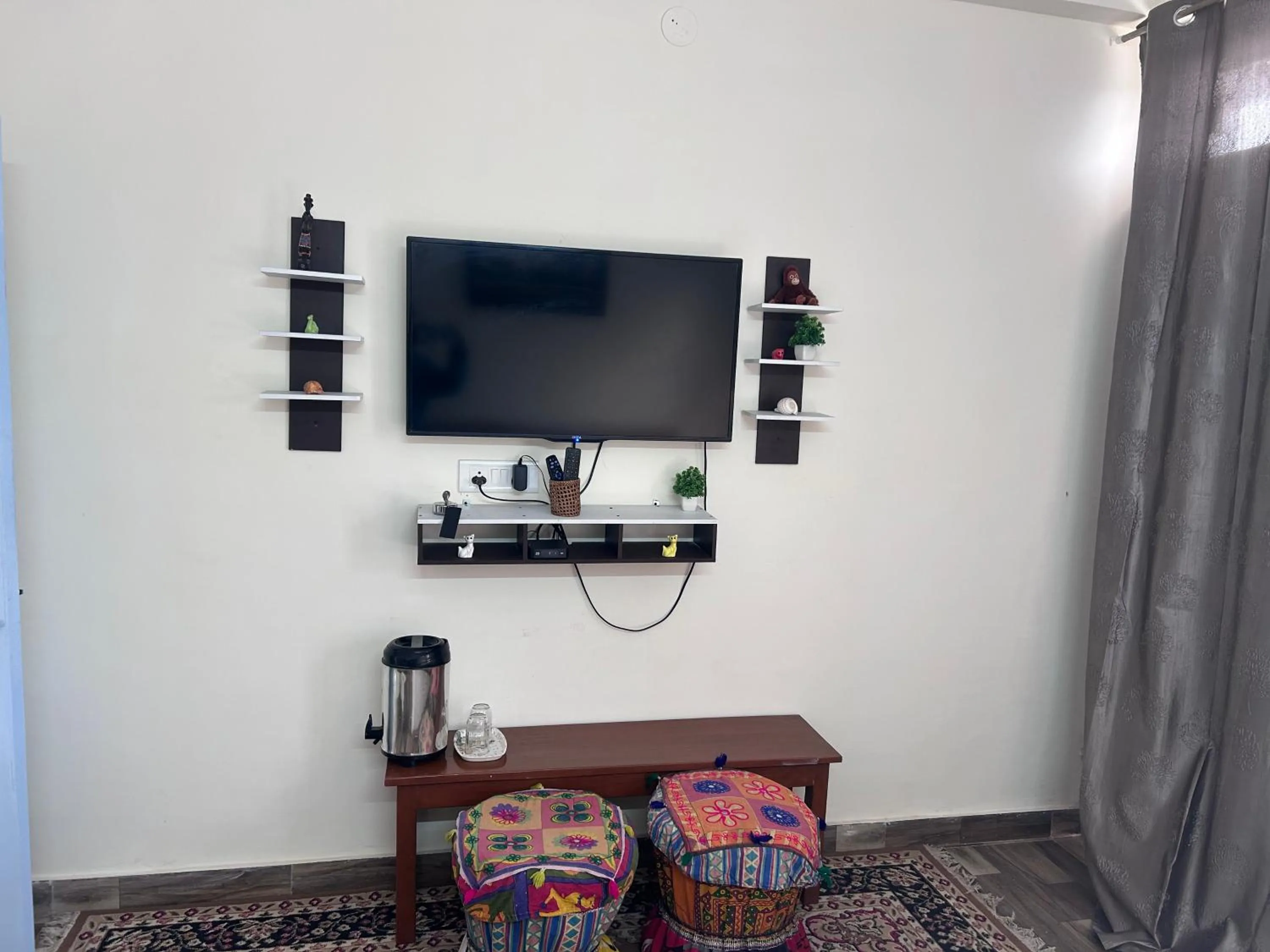 TV and multimedia in Golden Peacock Heritage Home Stay