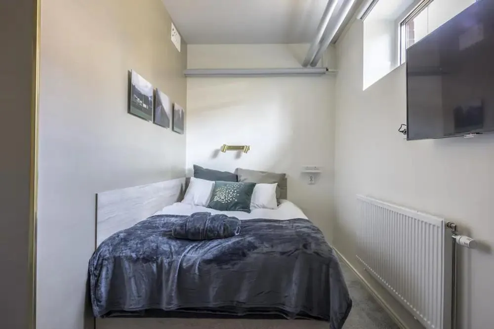 Bed in Avanti Apartment Hotel