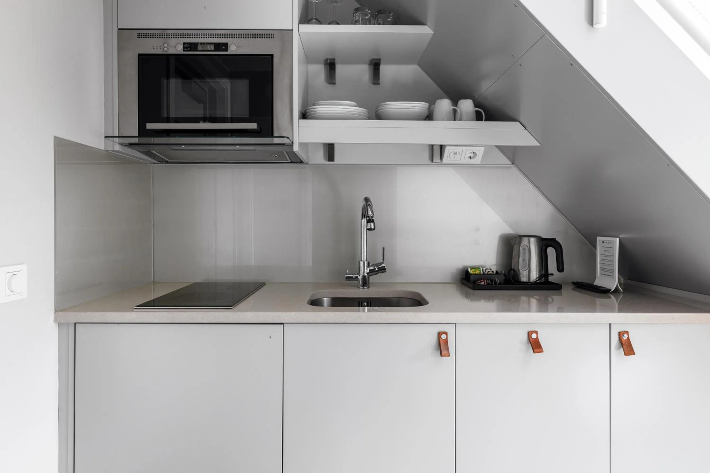 Avanti Apartment Hotel