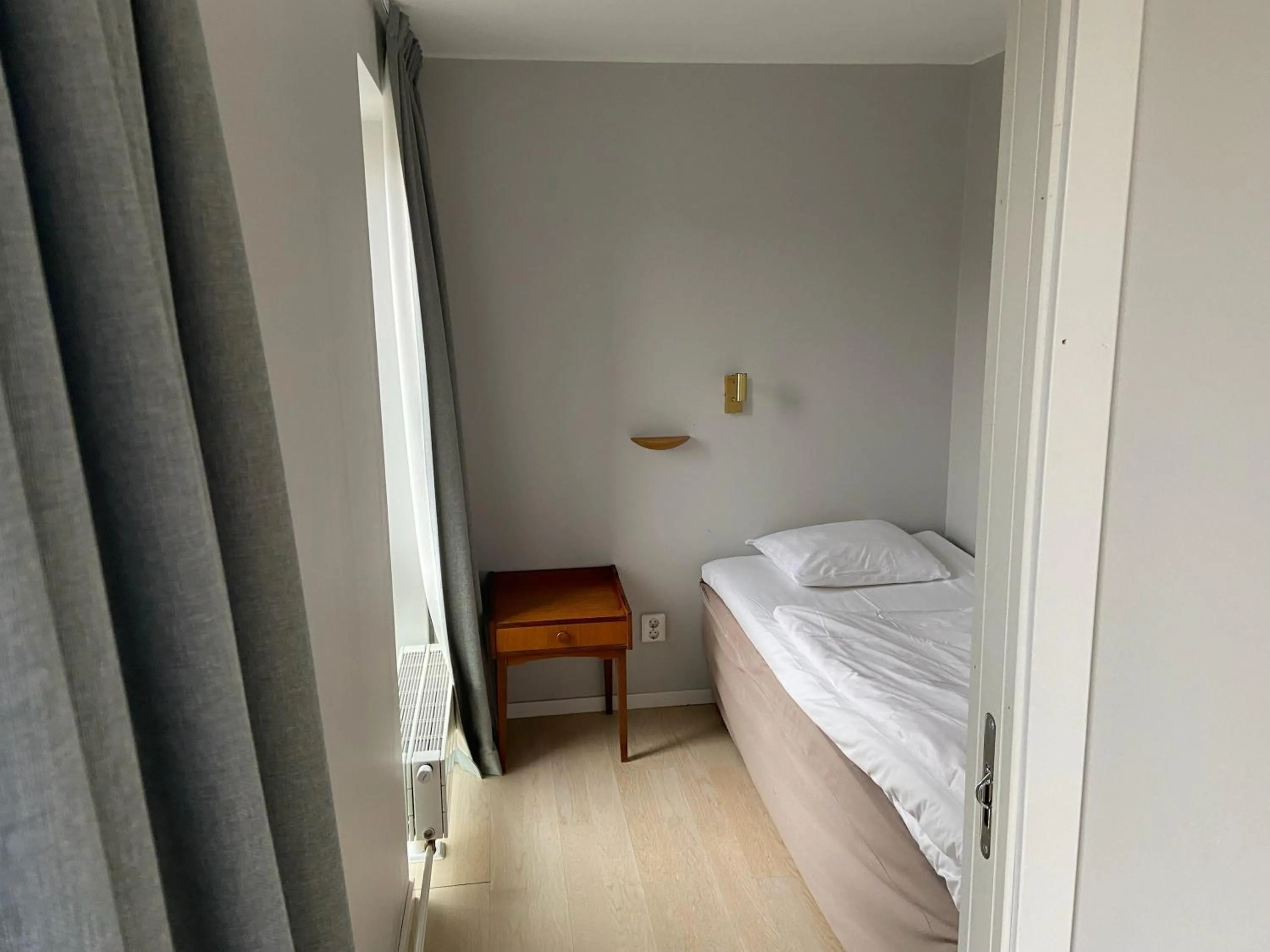 Bed in Avanti Apartment Hotel