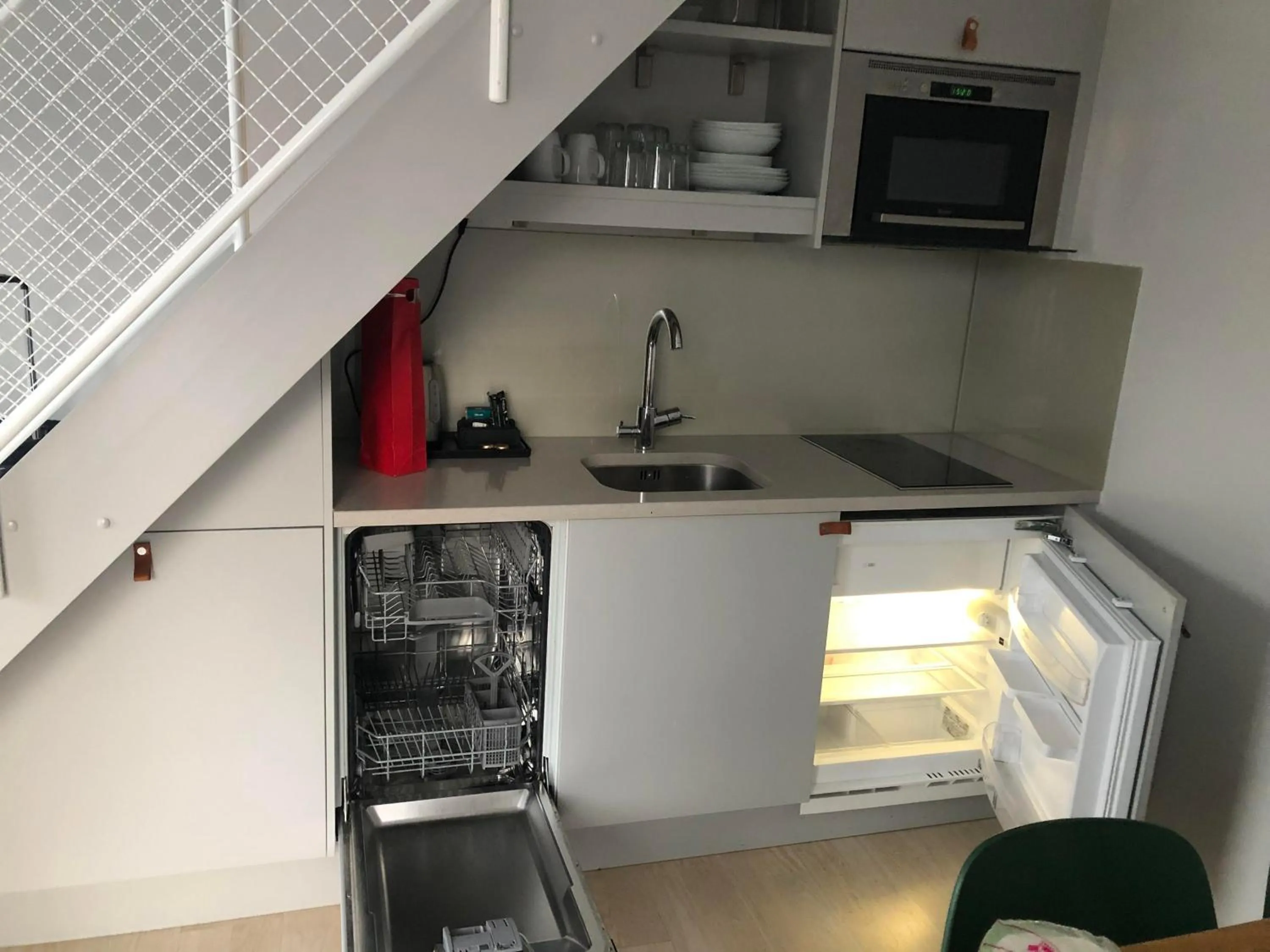 Avanti Apartment Hotel