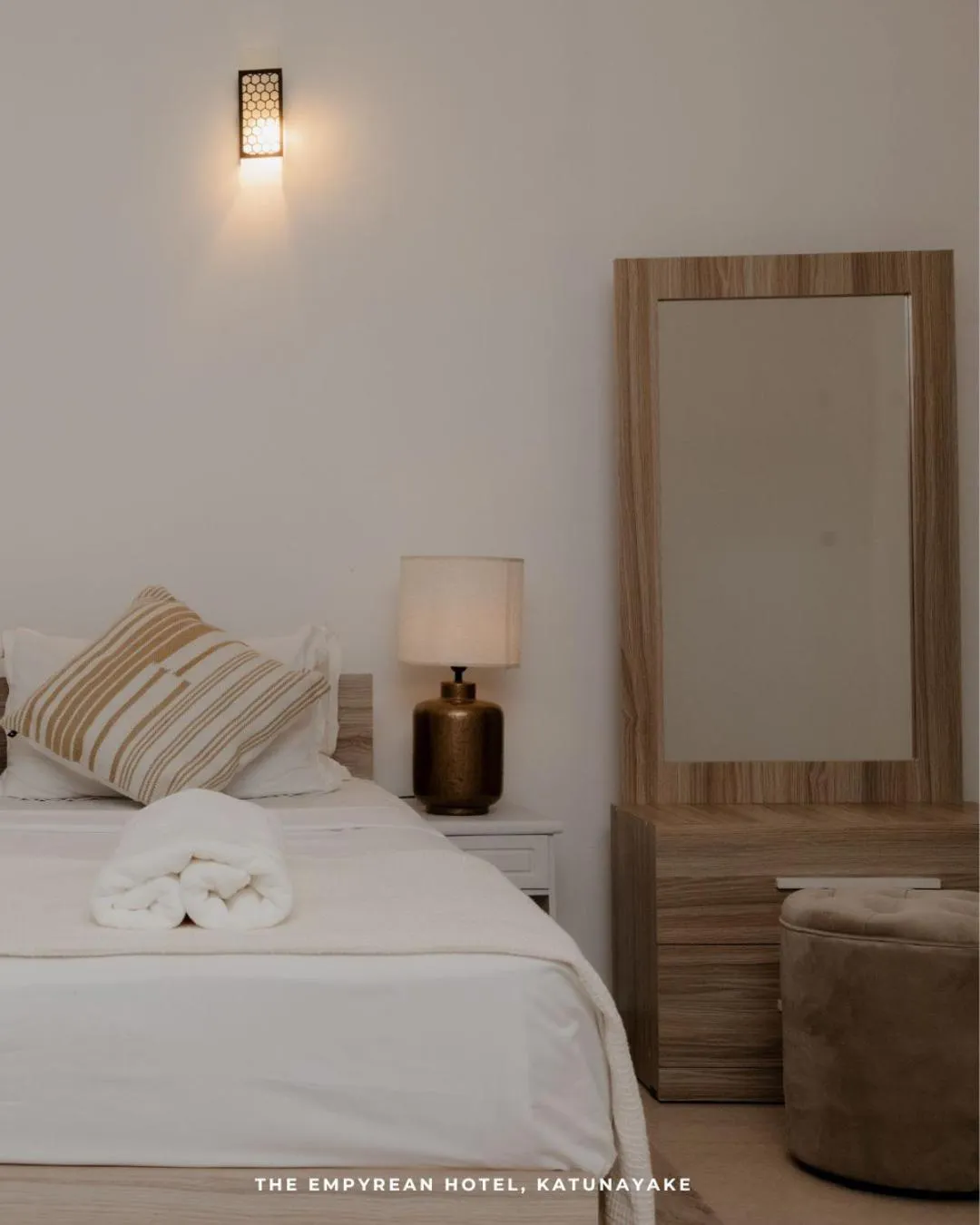 Bed in The Empyrean Airport Transit Hotel