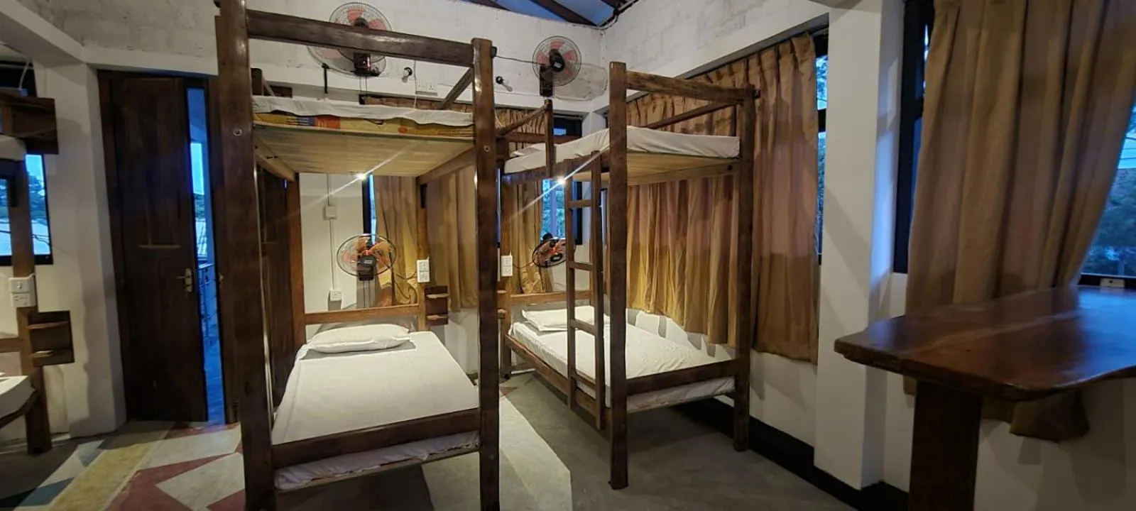 Bed in 8-Bed Mixed Dormitory Room in The Empyrean Airport Transit Hotel