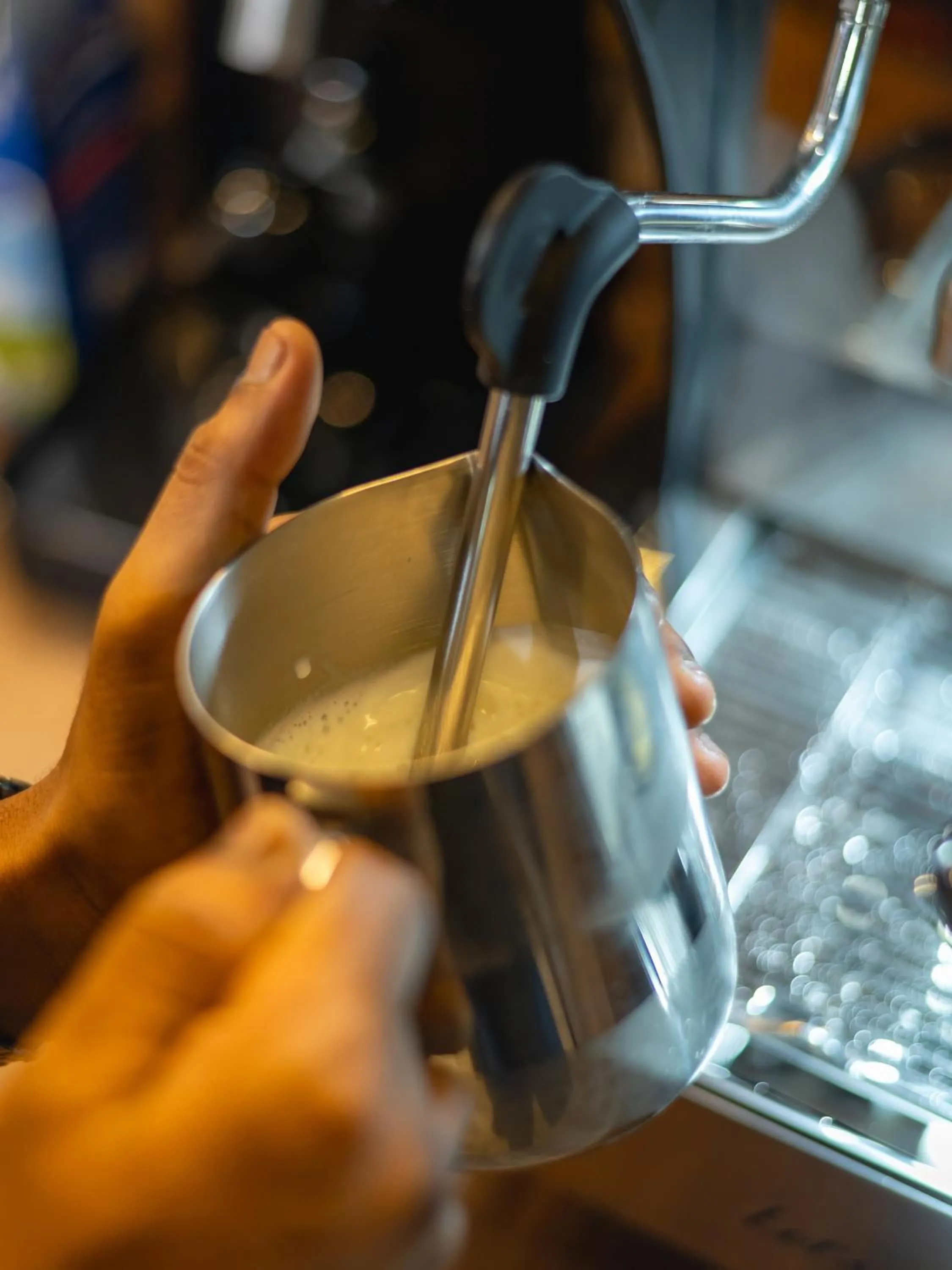 Restaurant/places to eat in The Empyrean Airport Transit Hotel