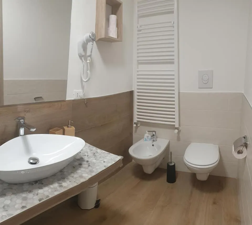 Toilet in B&B La casa di Ale