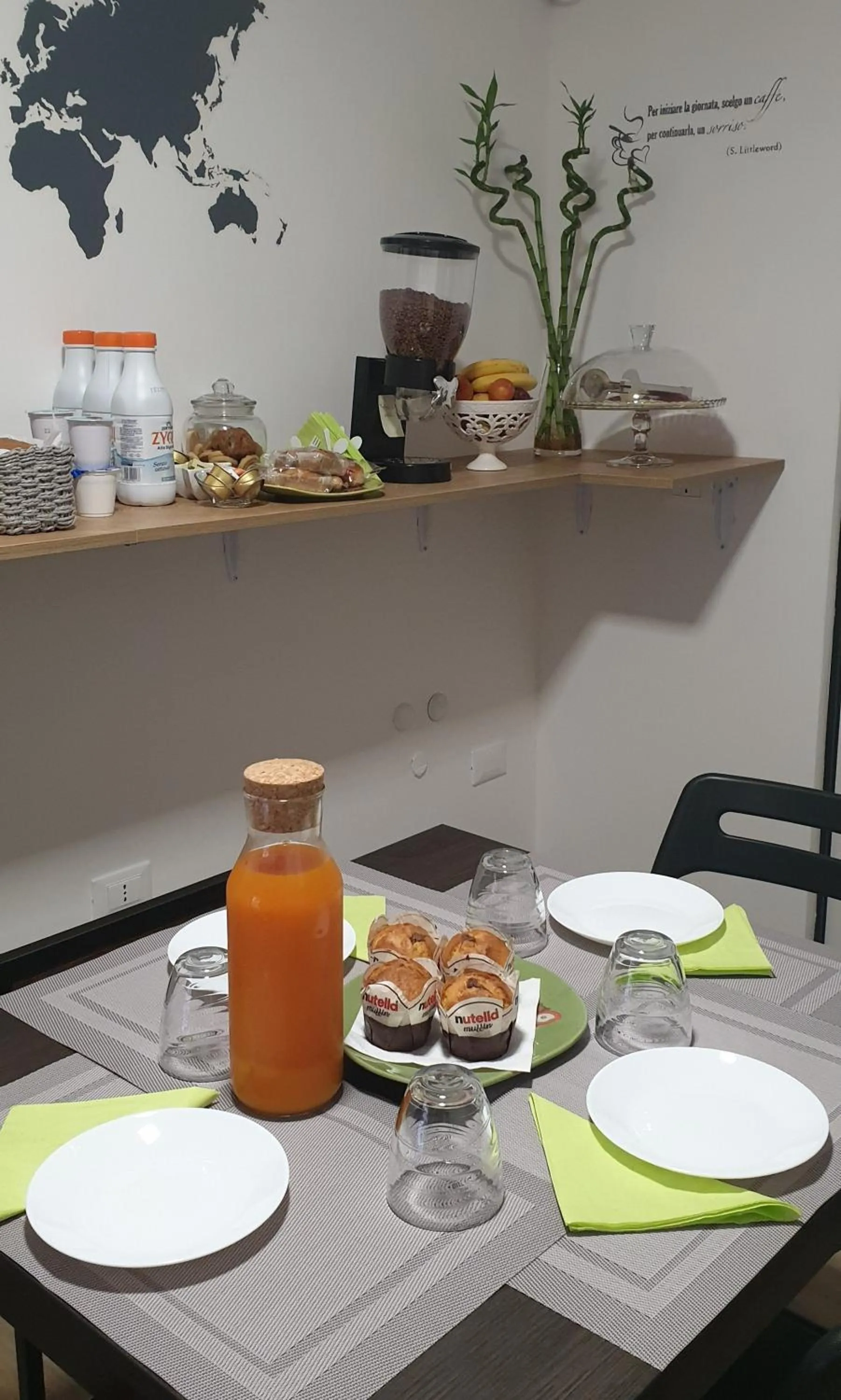 Food and drinks in B&B La casa di Ale