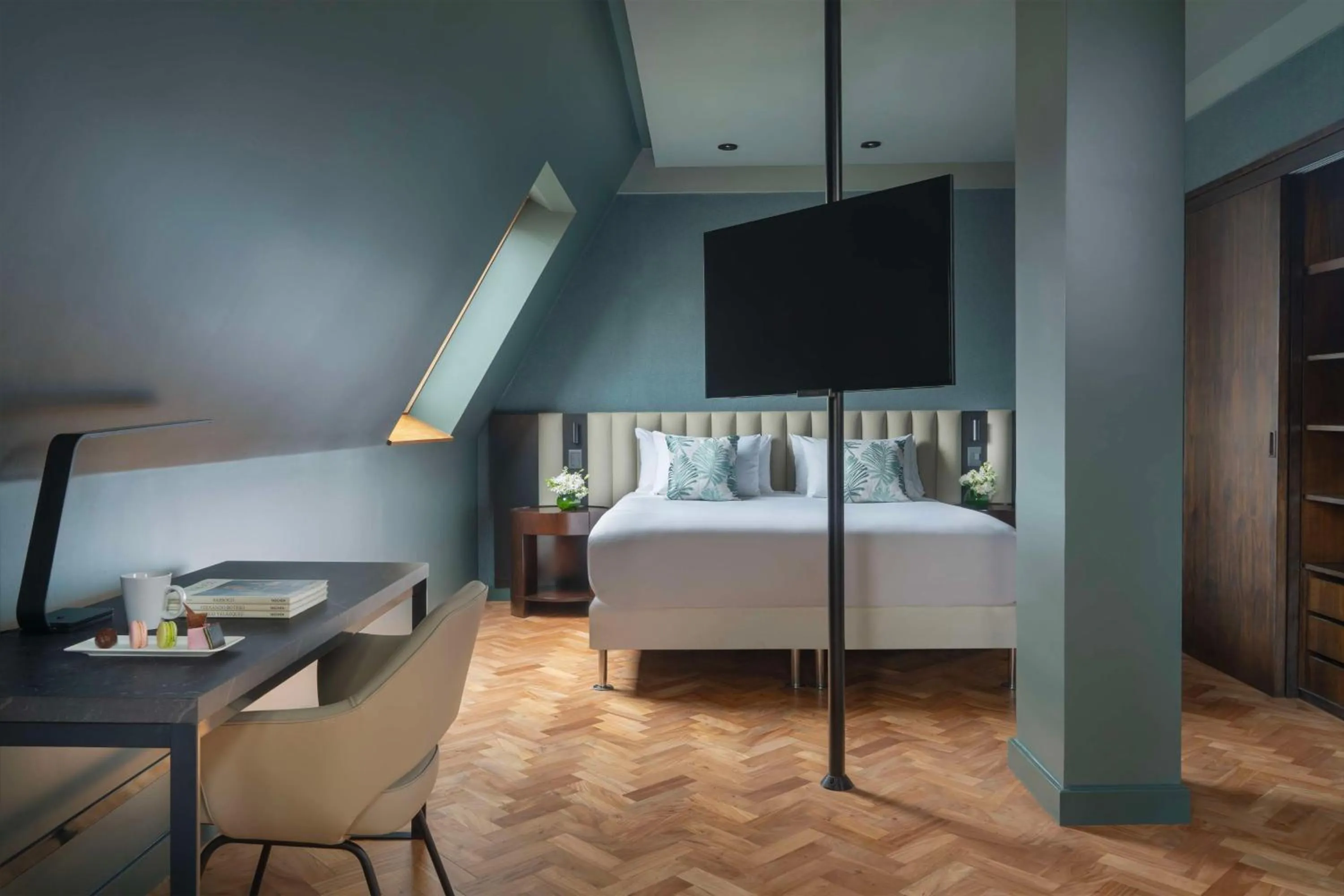 Bedroom, Bed in NH Collection Buenos Aires Lancaster