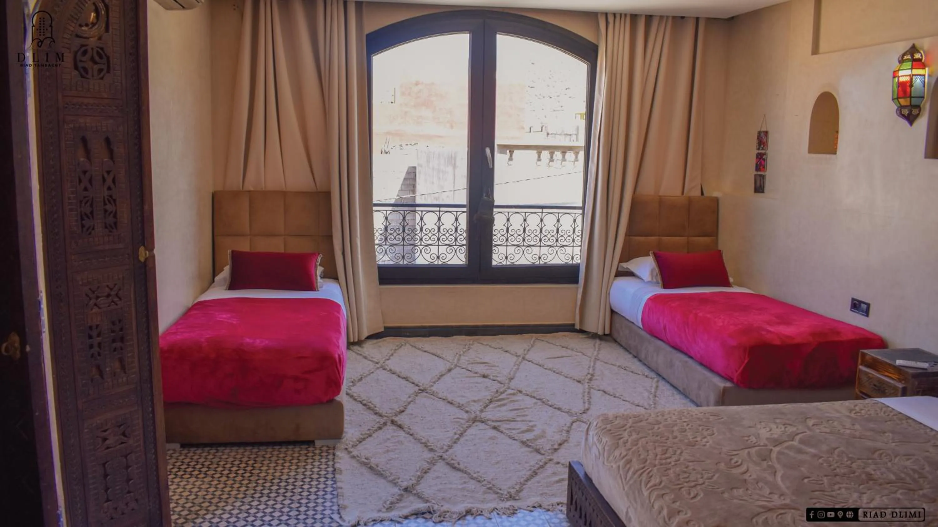 Bedroom, Bed in Auberge RIAD DLIM Tamraght