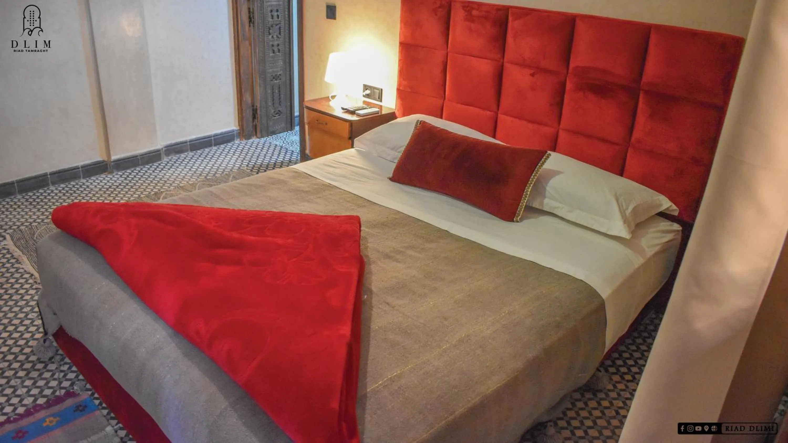 Bedroom, Bed in Auberge RIAD DLIM Tamraght