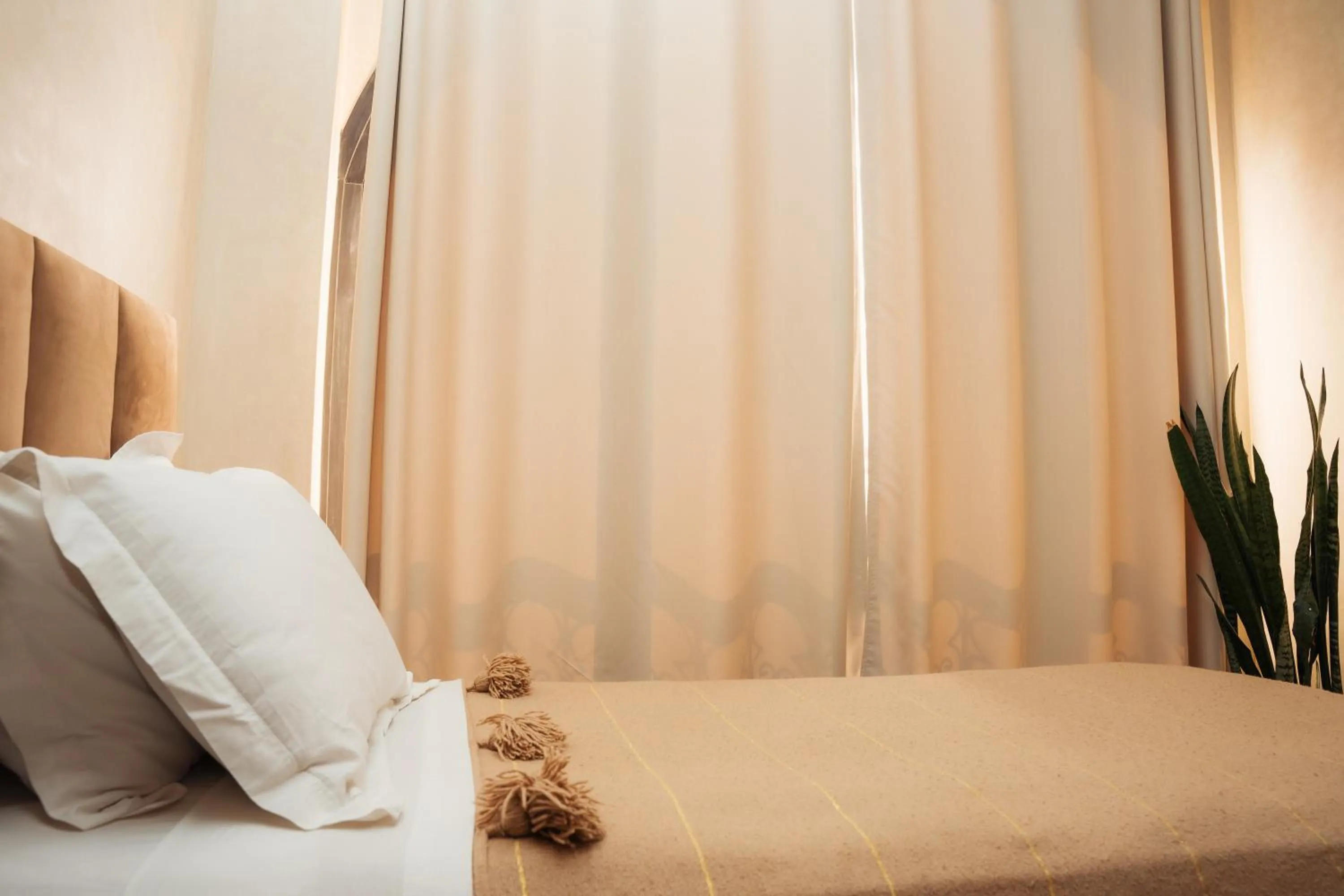 Bedroom, Bed in Auberge RIAD DLIM Tamraght