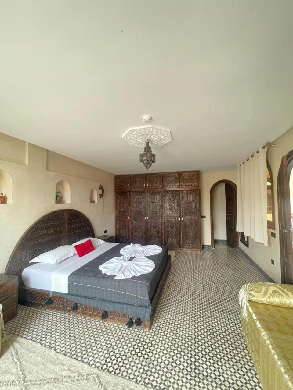 Photo of the whole room, Bed in Auberge RIAD DLIM Tamraght