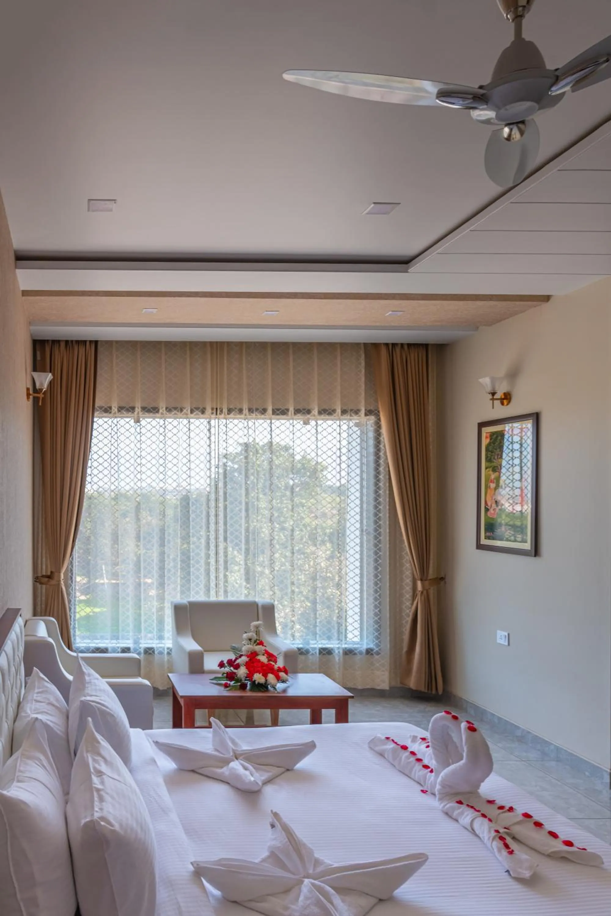 Communal lounge/ TV room in Savitri Resort