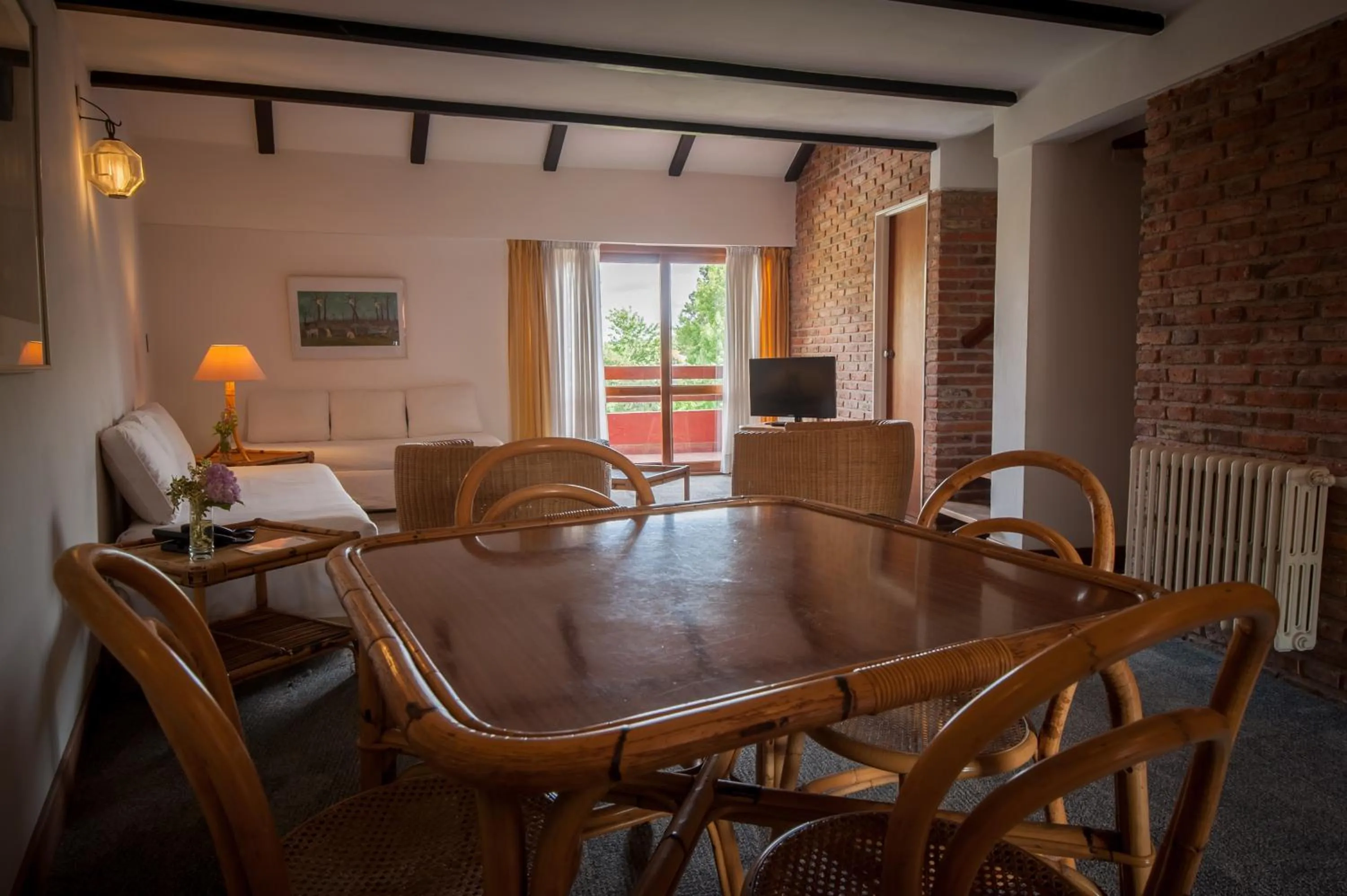 Seating area in Hotel del Bosque