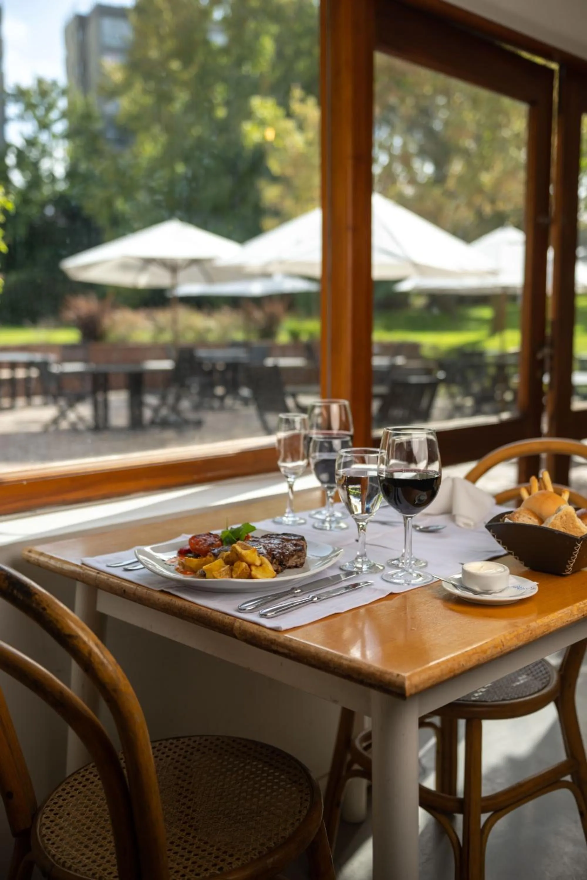 Restaurant/places to eat in Hotel del Bosque