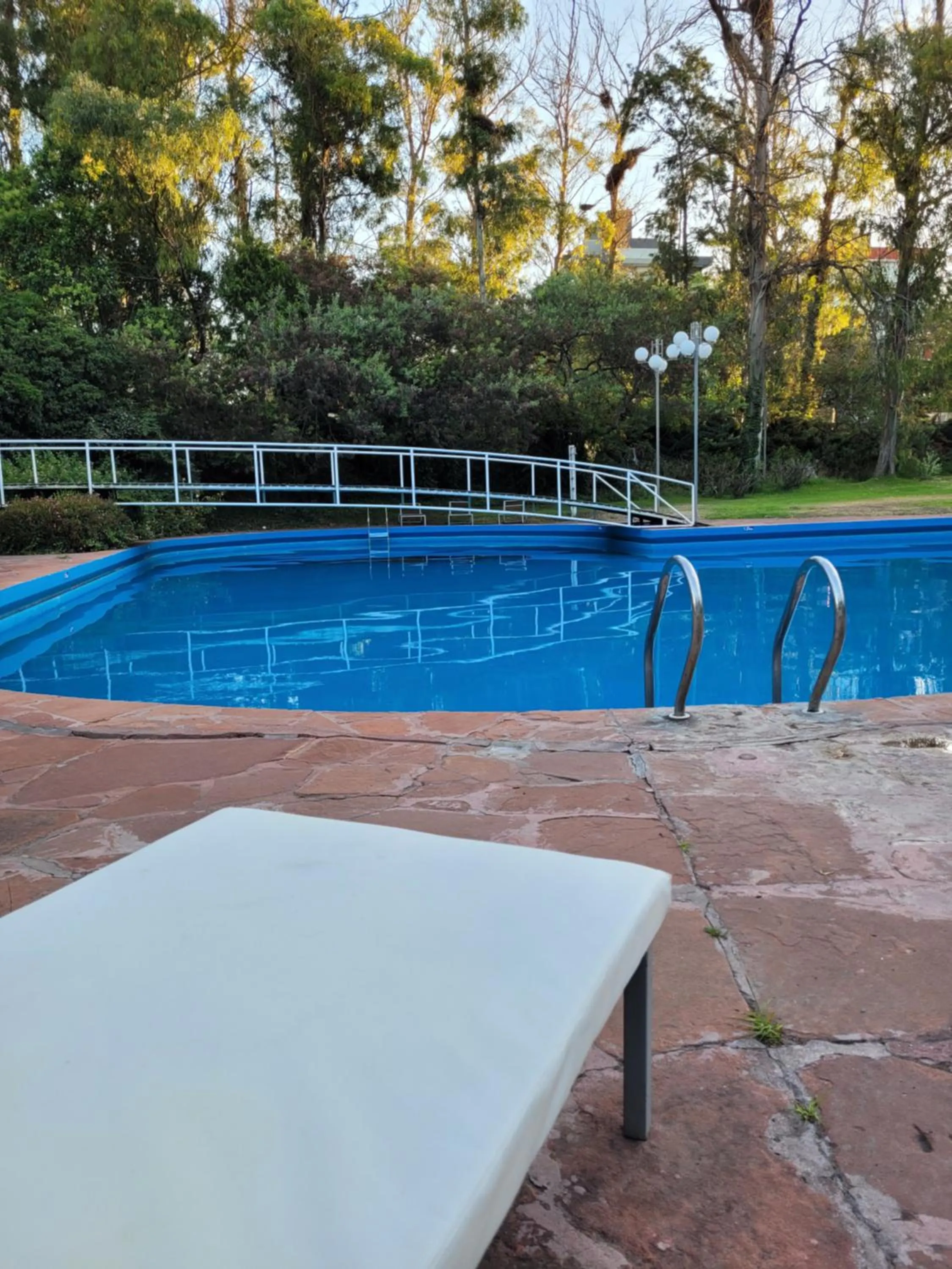 Swimming pool in Hotel del Bosque