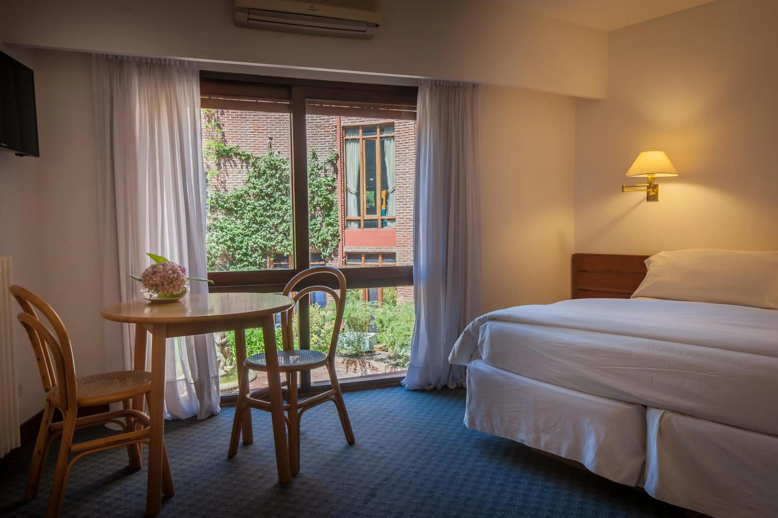 Bed in Hotel del Bosque