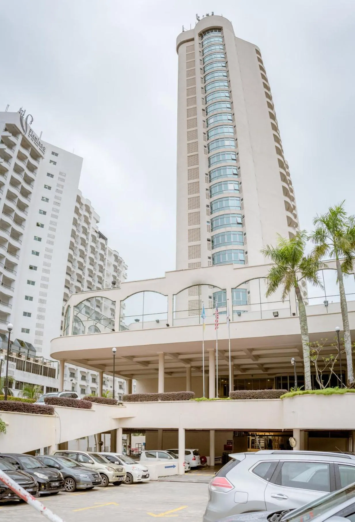 Property building in J Beach Suites At Rainbow Paradise