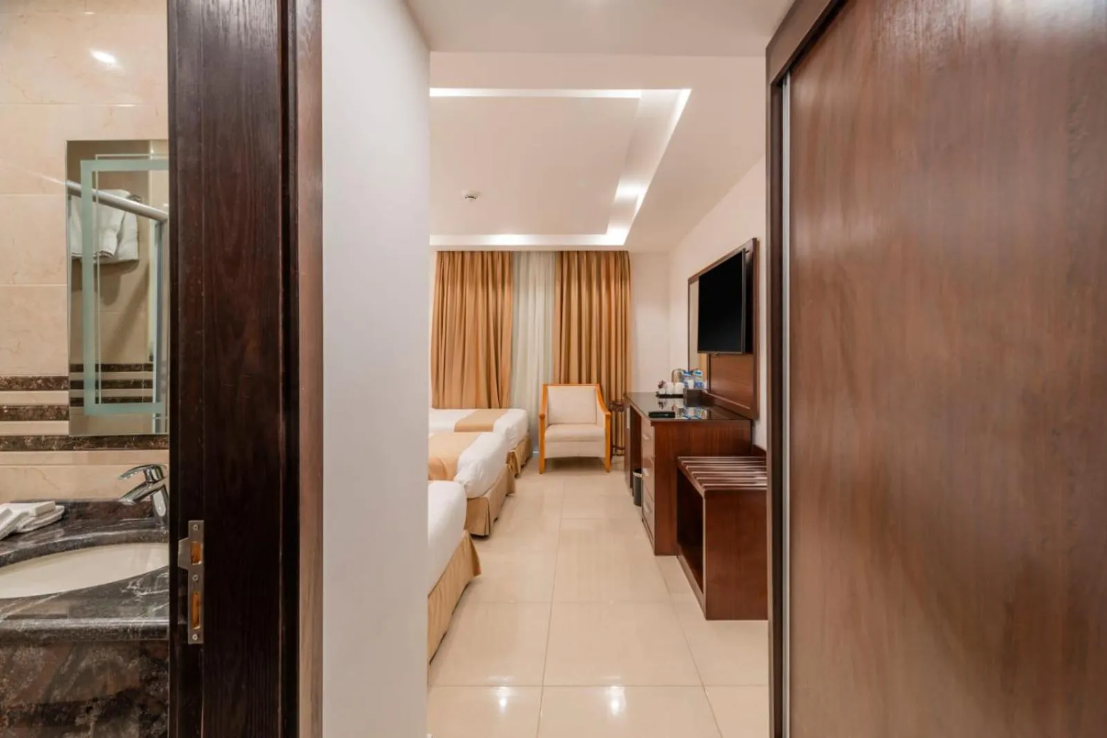 Bed in Petra Elite Hotel