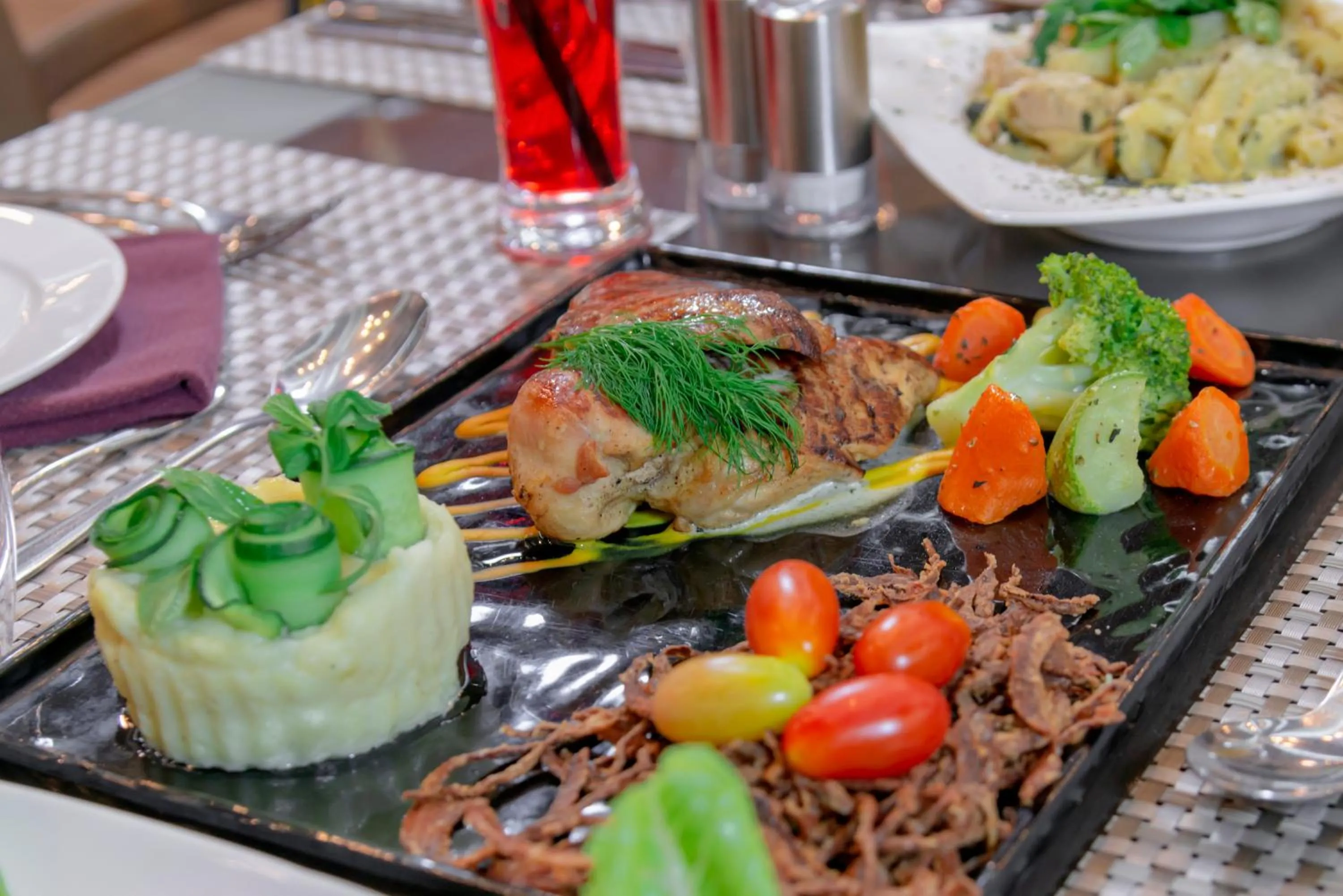 Food and drinks in Petra Elite Hotel