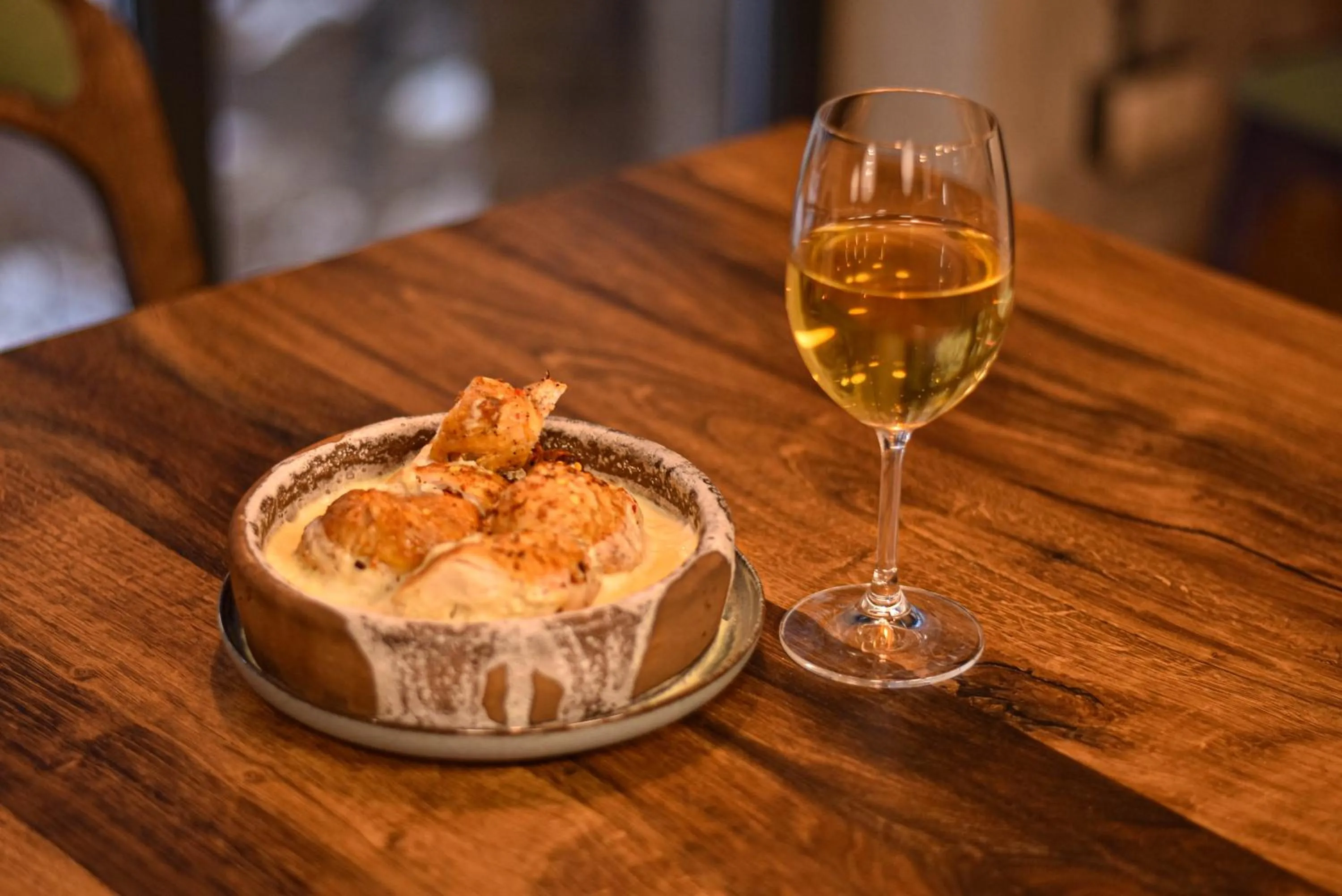 Restaurant/places to eat in Paliani Hotel