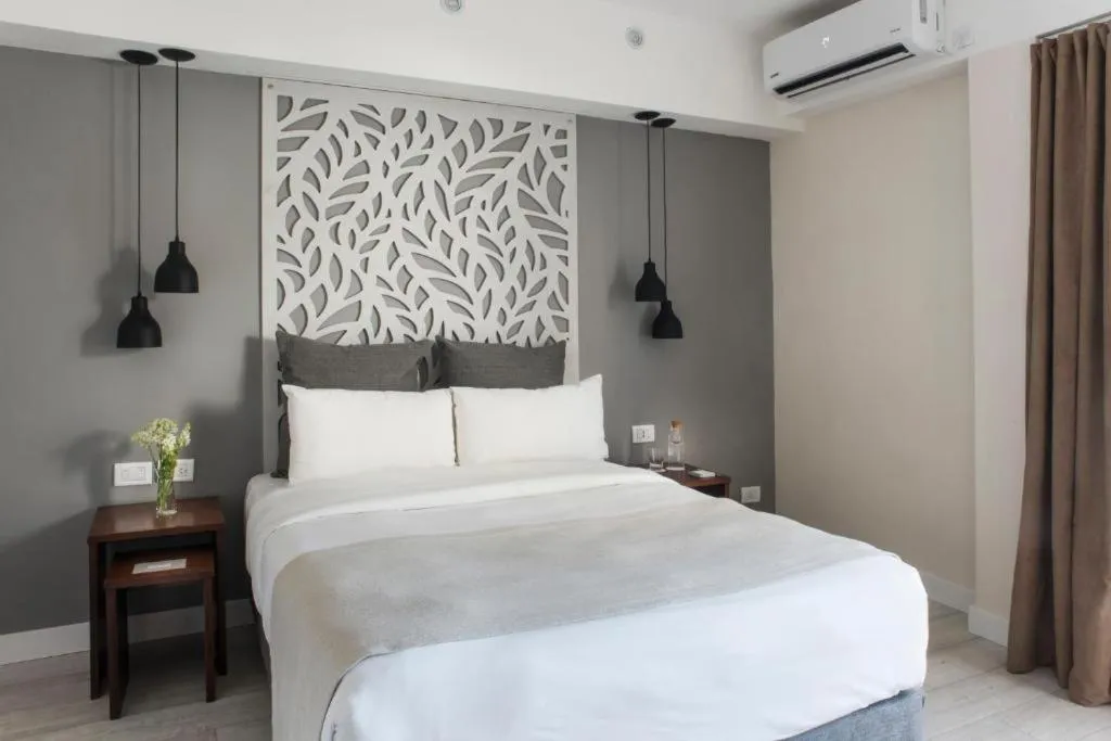 Bedroom, Bed in Rochester Hotel Classic