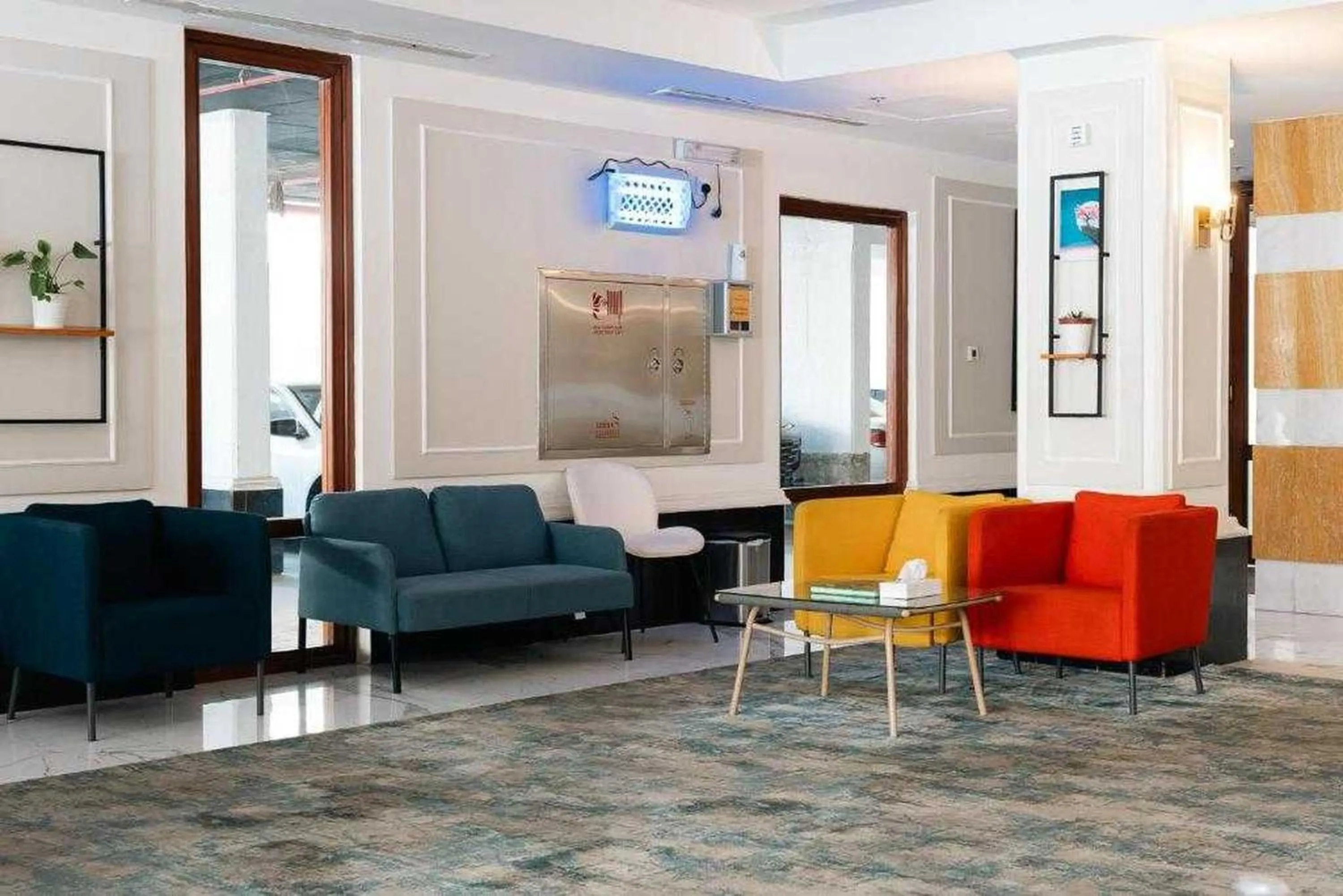 Seating area in Sunday Gateway Jeddah Formerly Beach Garden Hotel