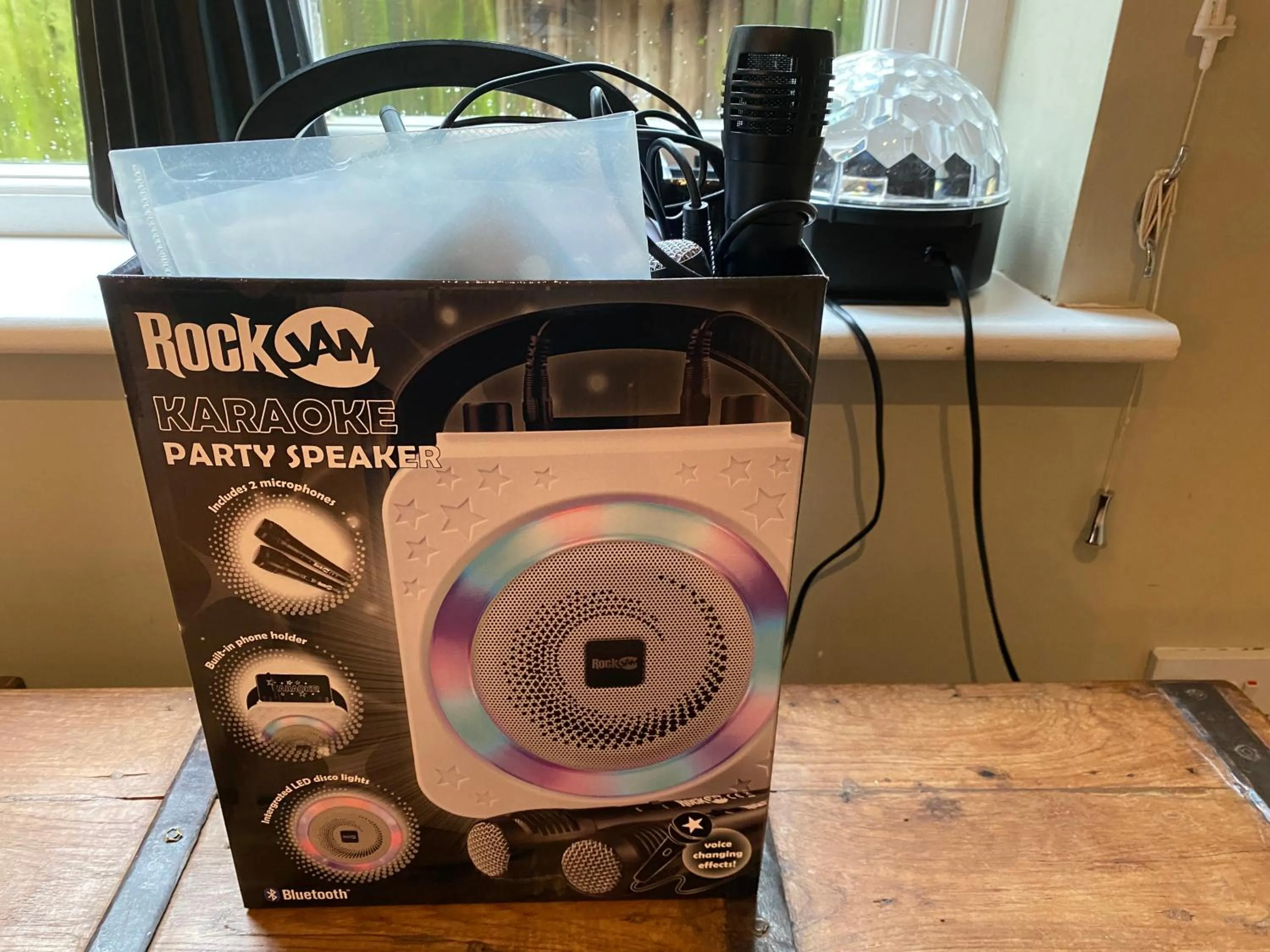 Karaoke in Stone Cottage