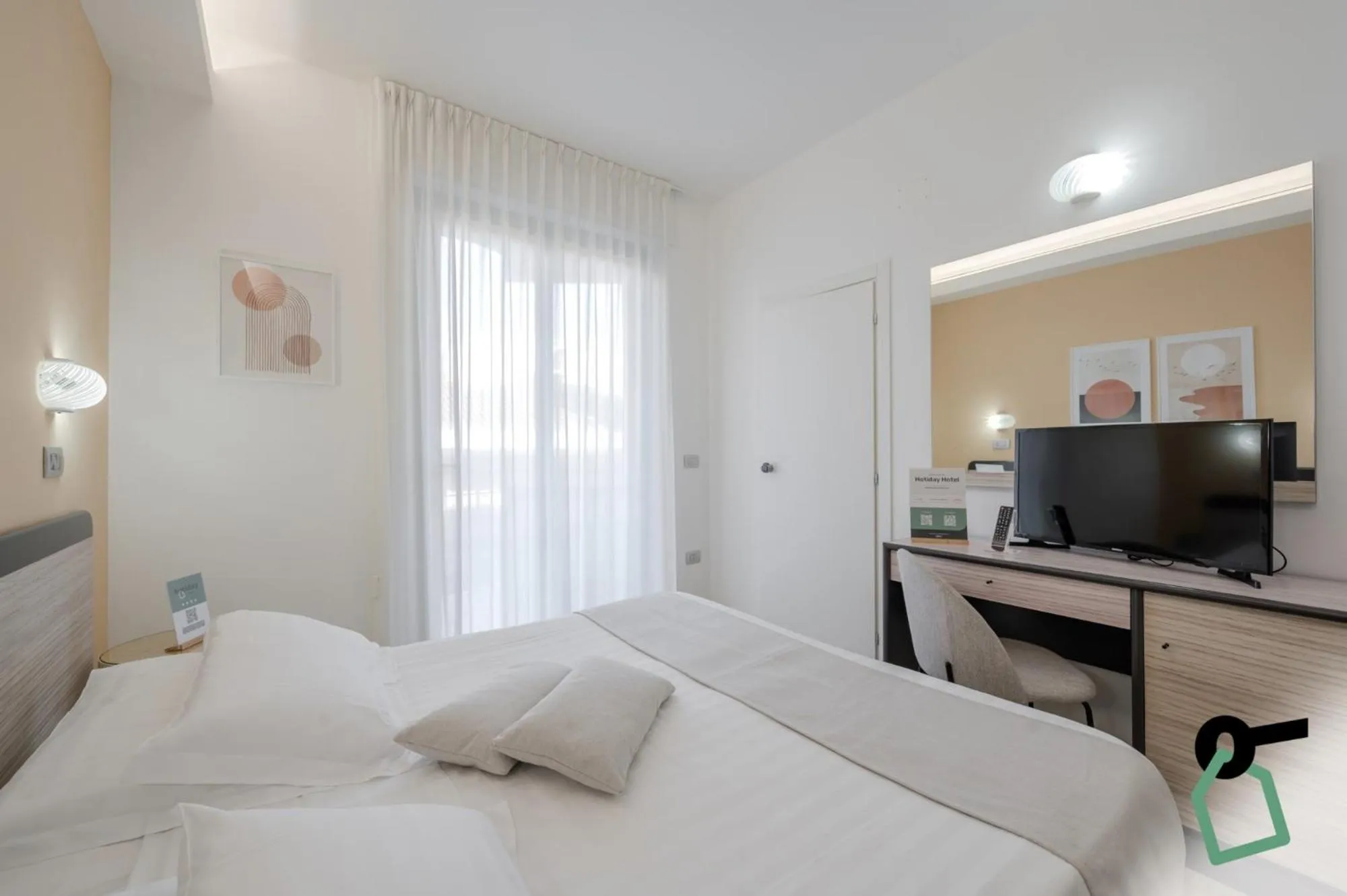 Bedroom, Bed in HOTIDAY Room Collection - Giulianova