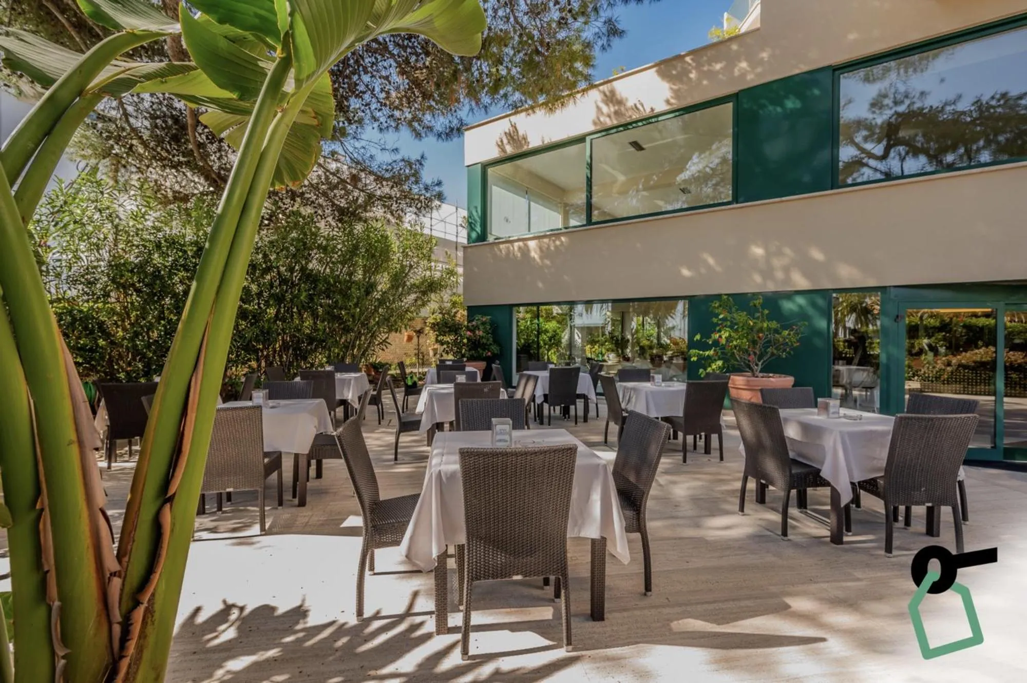 Patio in HOTIDAY Room Collection - Giulianova