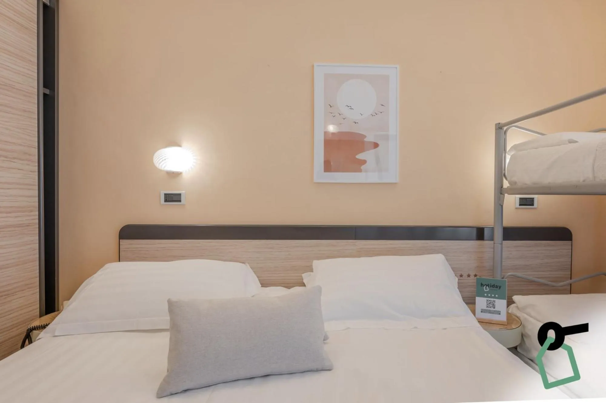 Bedroom, Bed in HOTIDAY Room Collection - Giulianova