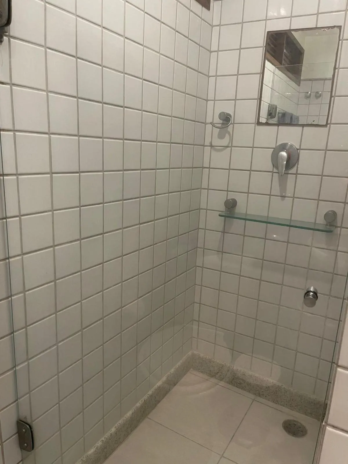 Bathroom in Flat NANNAI RESIDENCE