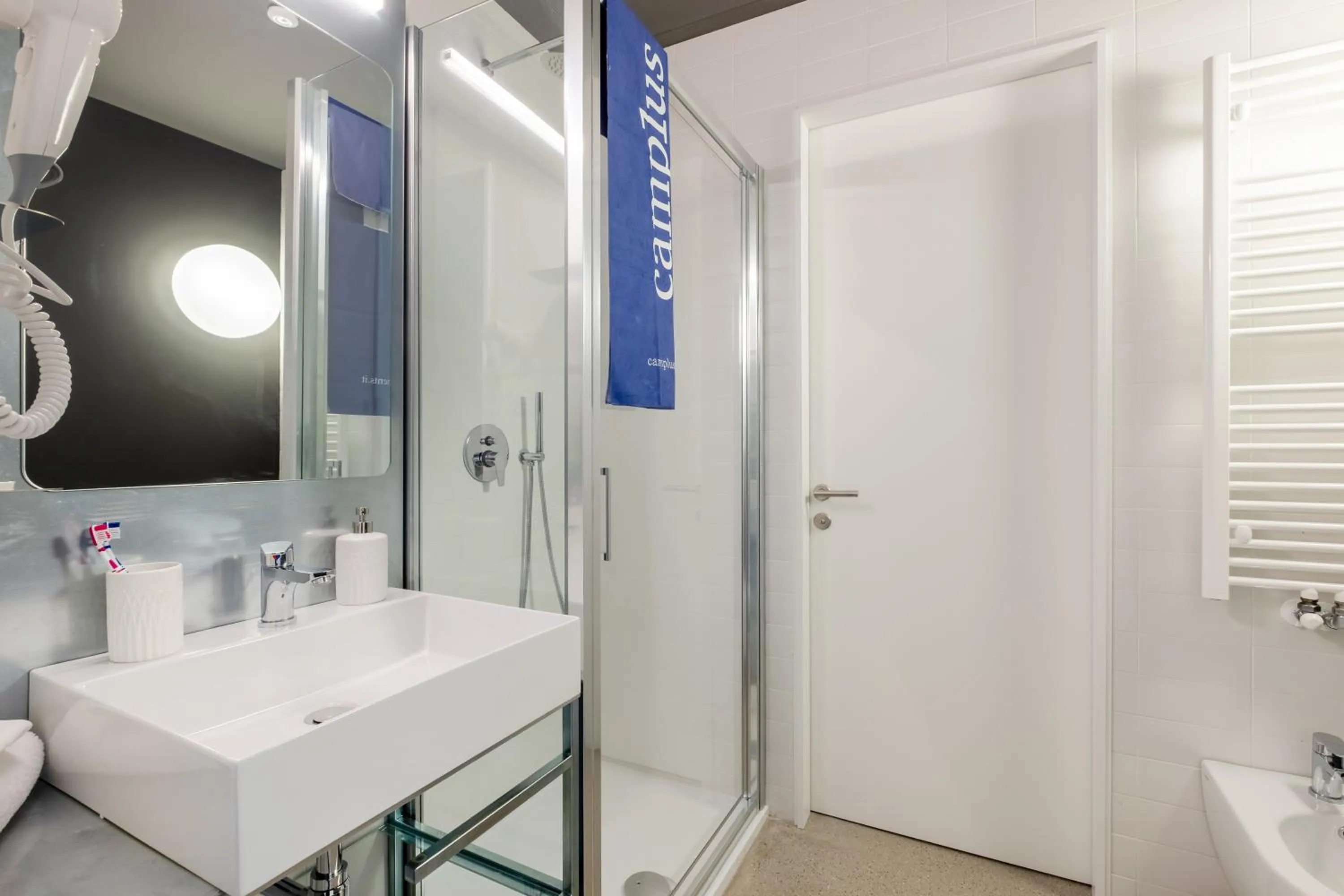 Bathroom in Camplus San Pietro - Casa per ferie