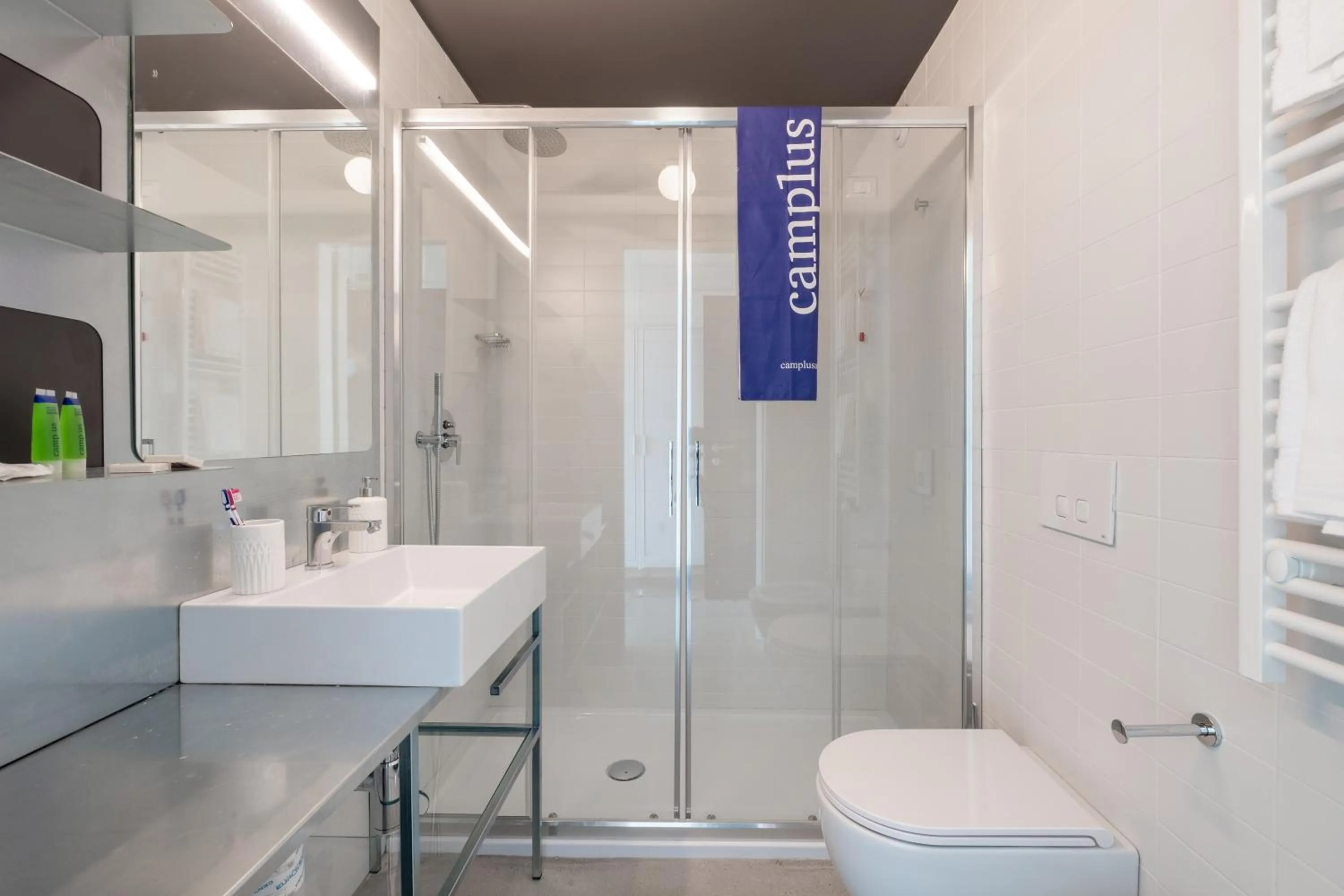 Bathroom in Camplus San Pietro - Casa per ferie