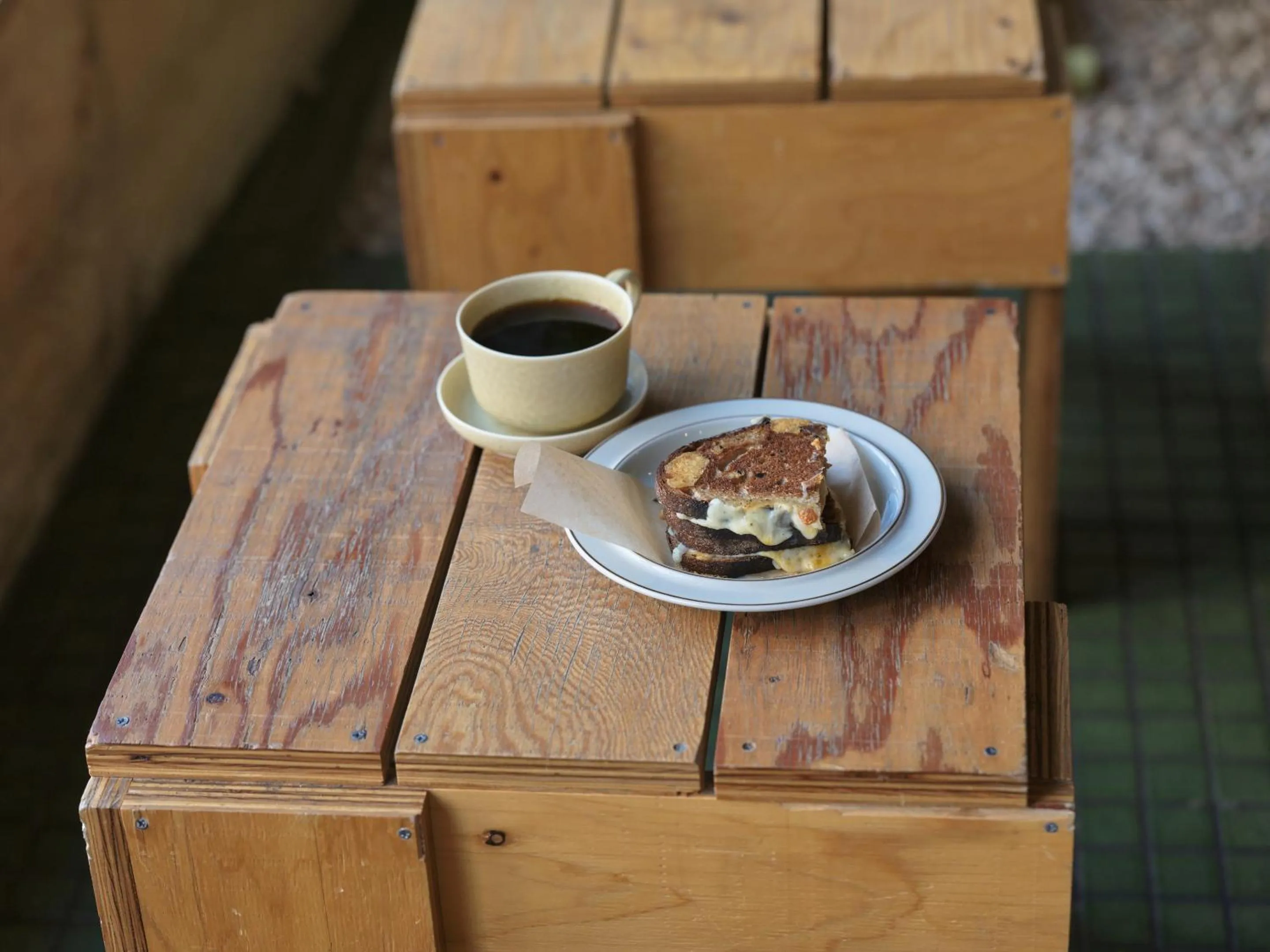 Restaurant/places to eat in all day place shibuya