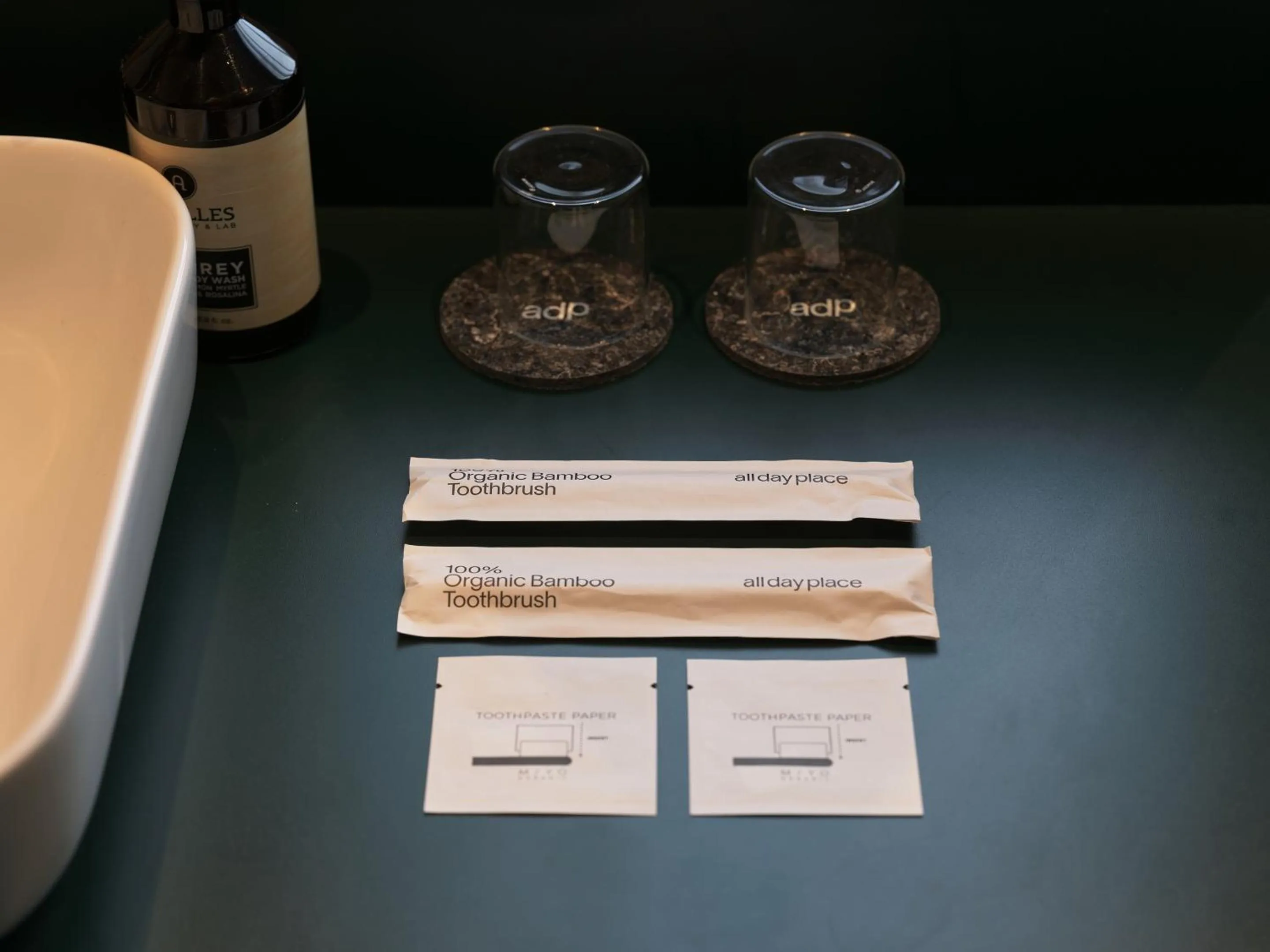 Photo of the whole room in all day place shibuya