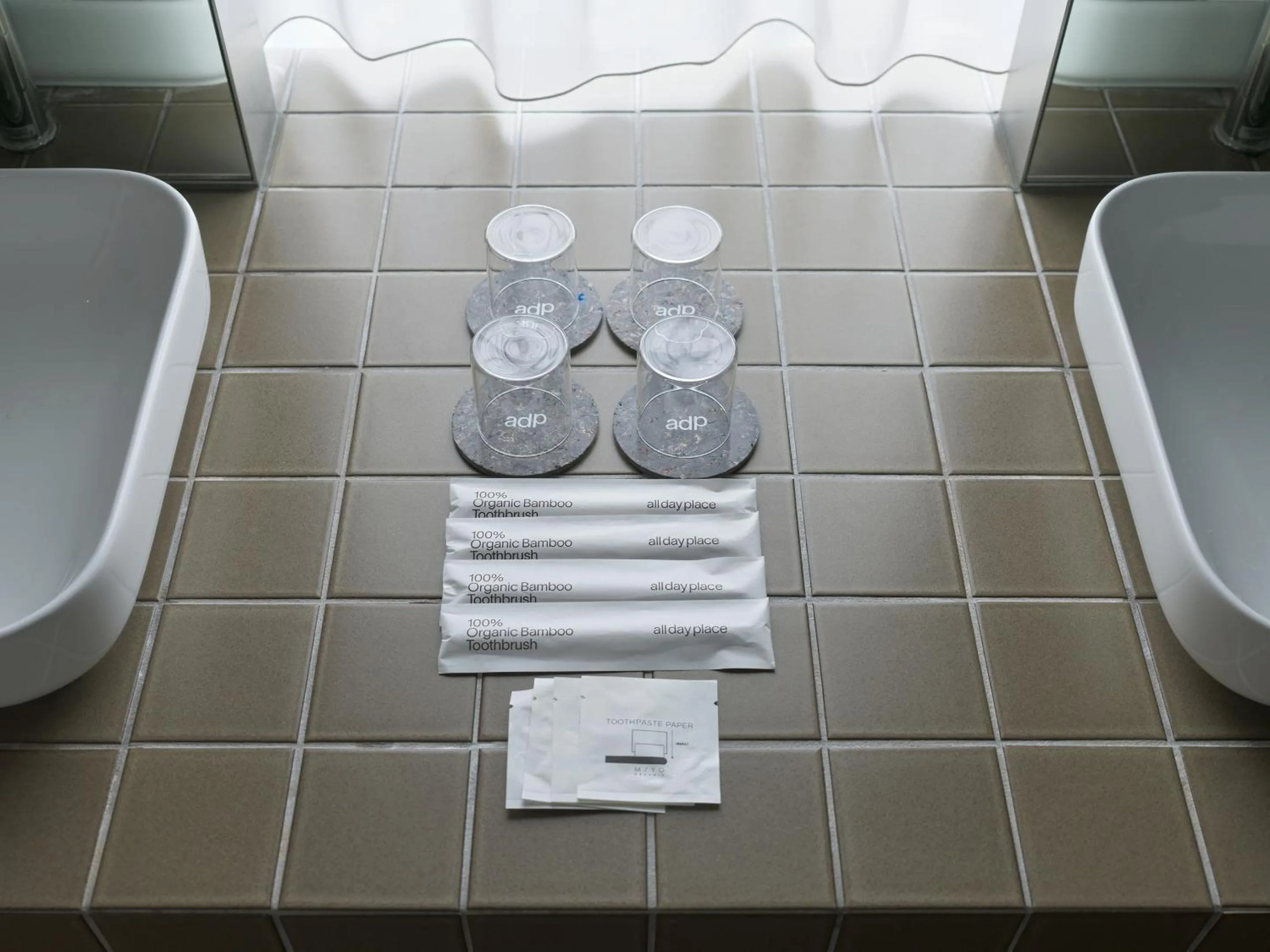 Photo of the whole room in all day place shibuya