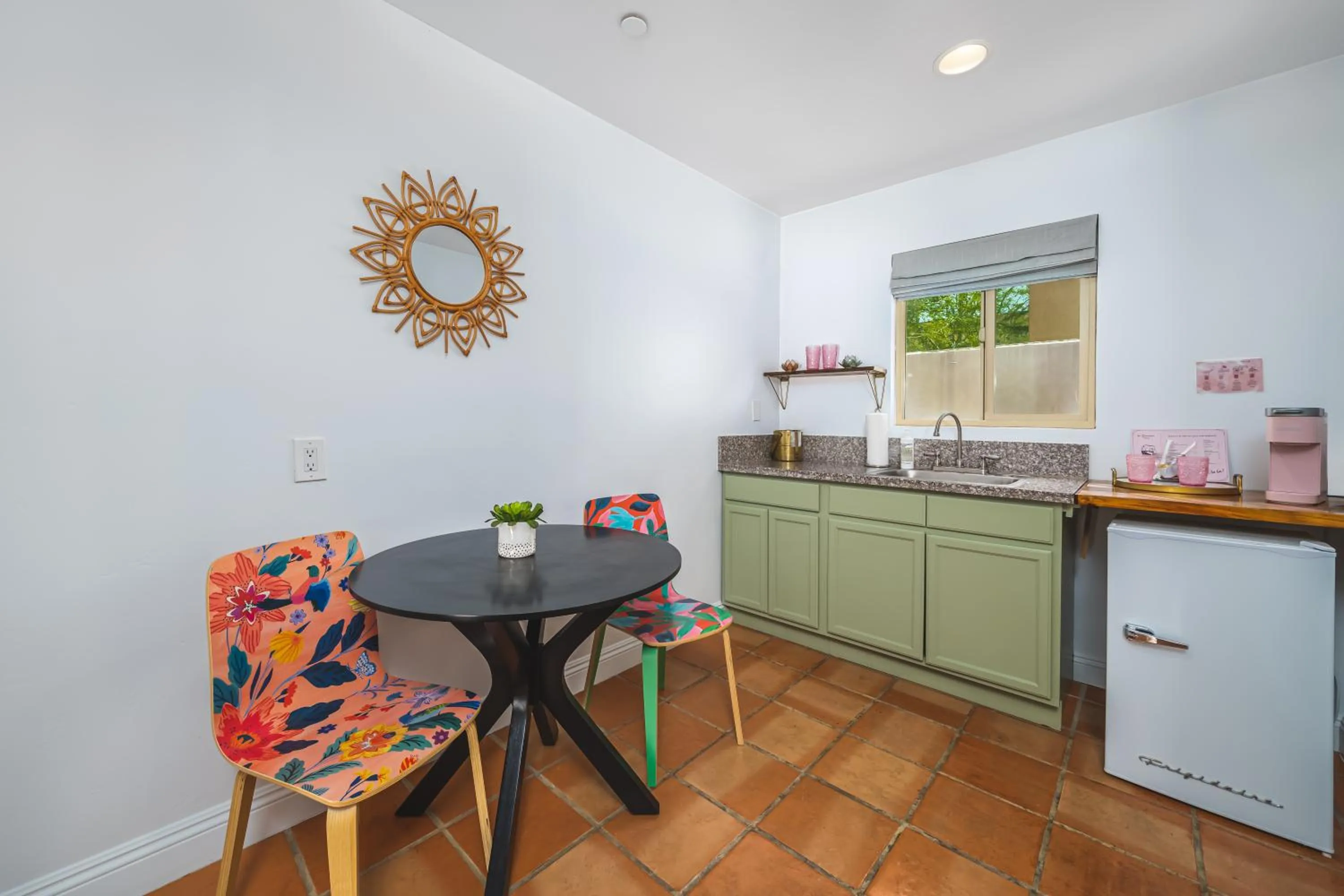 Kitchen or kitchenette in Fleur Noire Hotel - 21 and Over