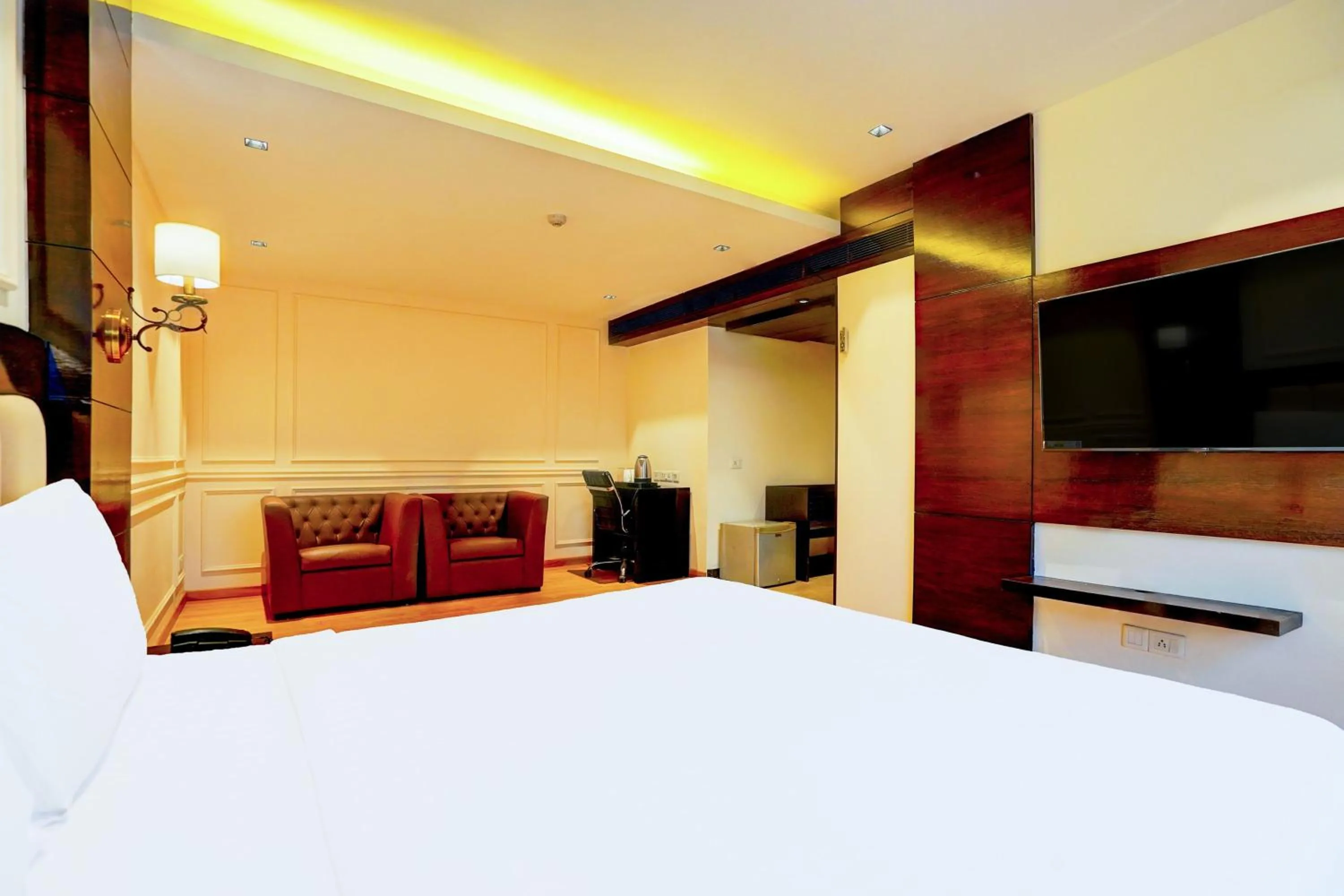 Bedroom, Bed in Palette South Delhi Formerly Imperial Villa