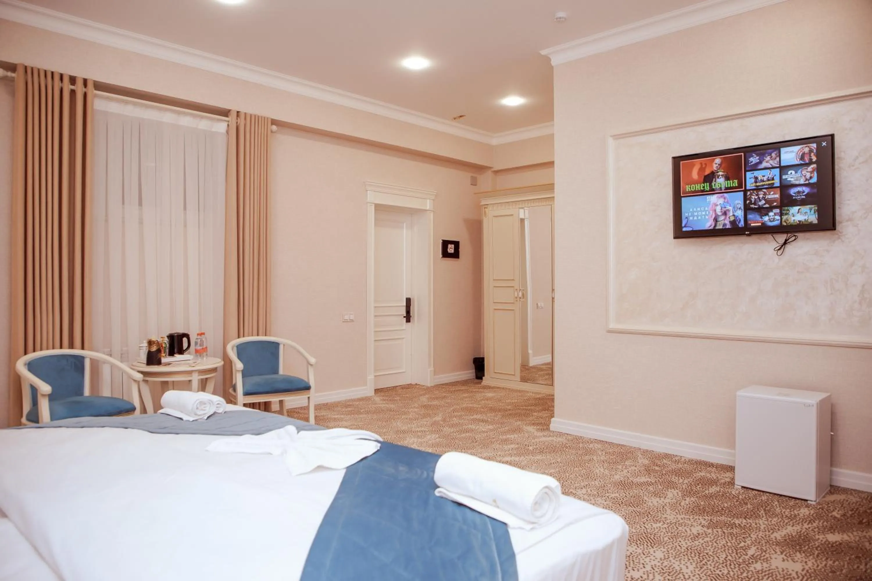 Photo of the whole room in al Madina Hotel Samarkand