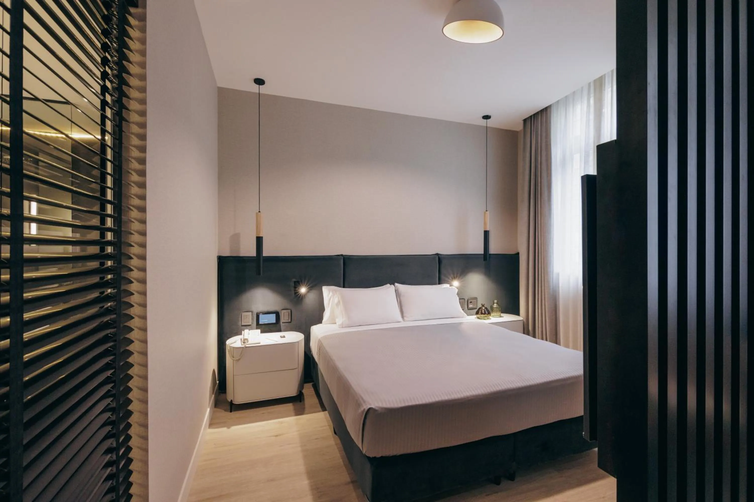 Bed in Grand Brizo Bel Air