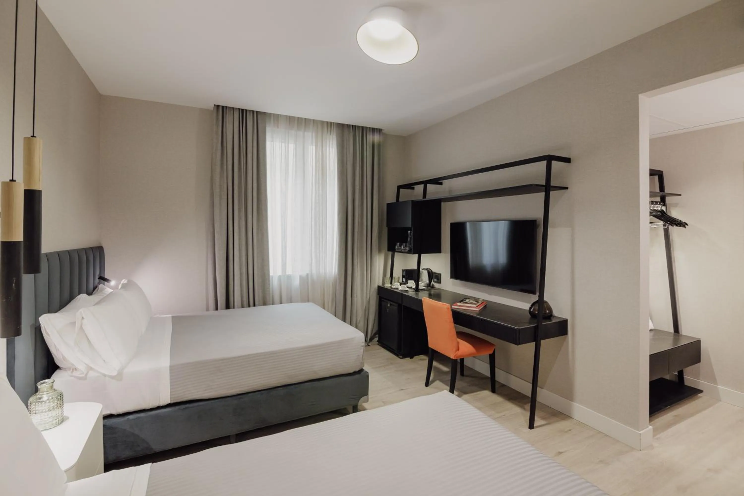 Bedroom, Bed in Grand Brizo Bel Air