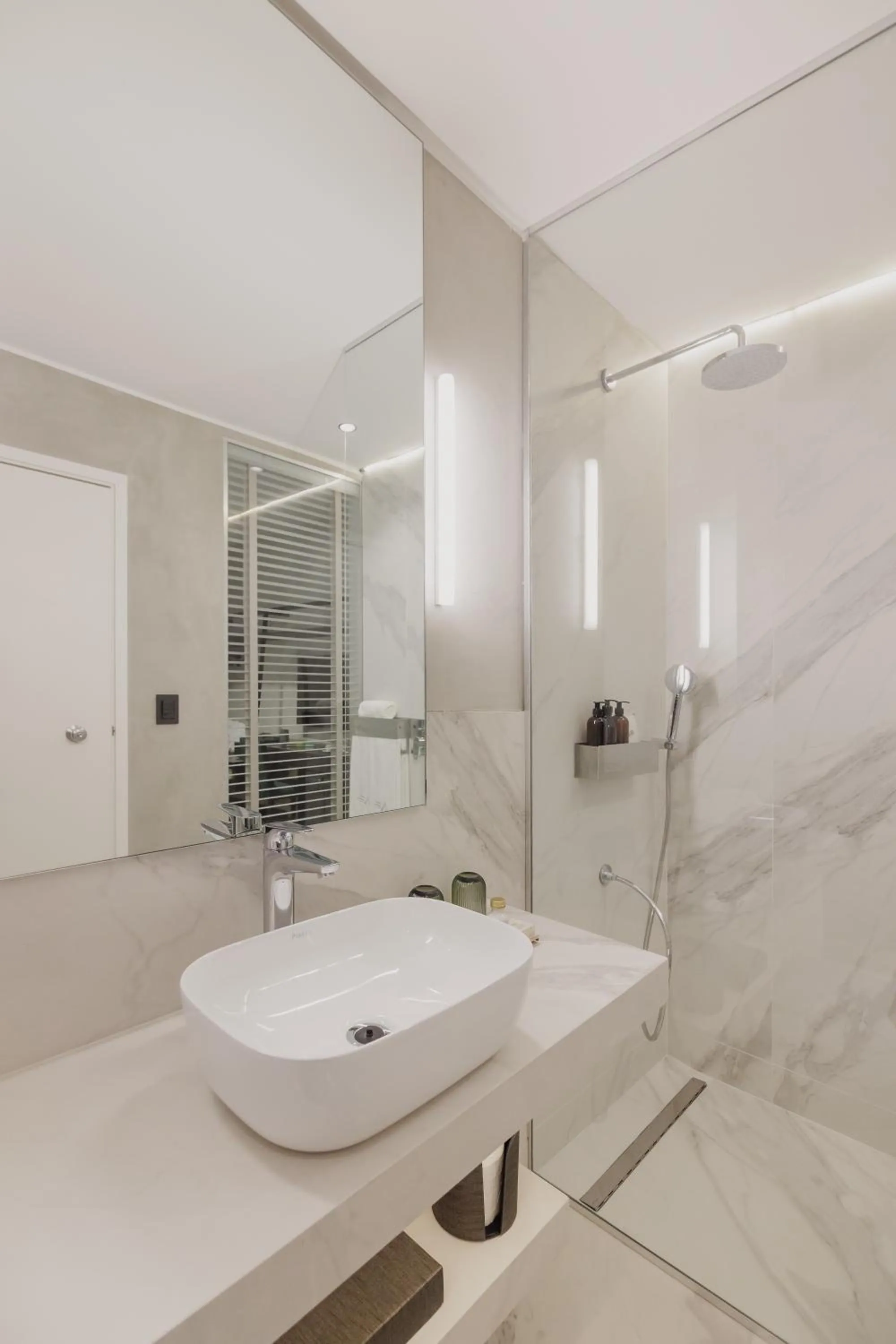 Bathroom in Grand Brizo Bel Air