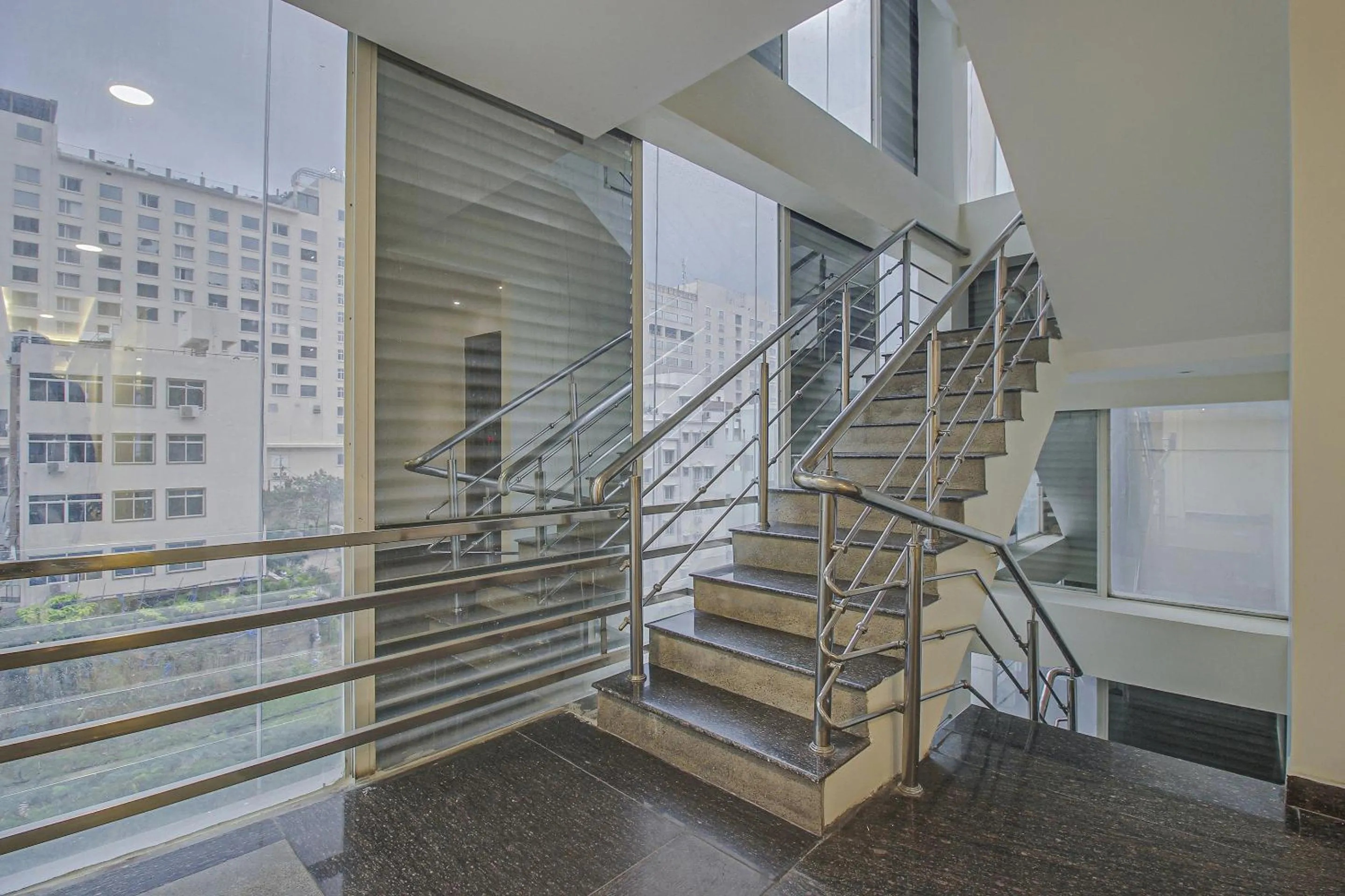 Lobby or reception in Super Townhouse Eaglewood Gachibowli