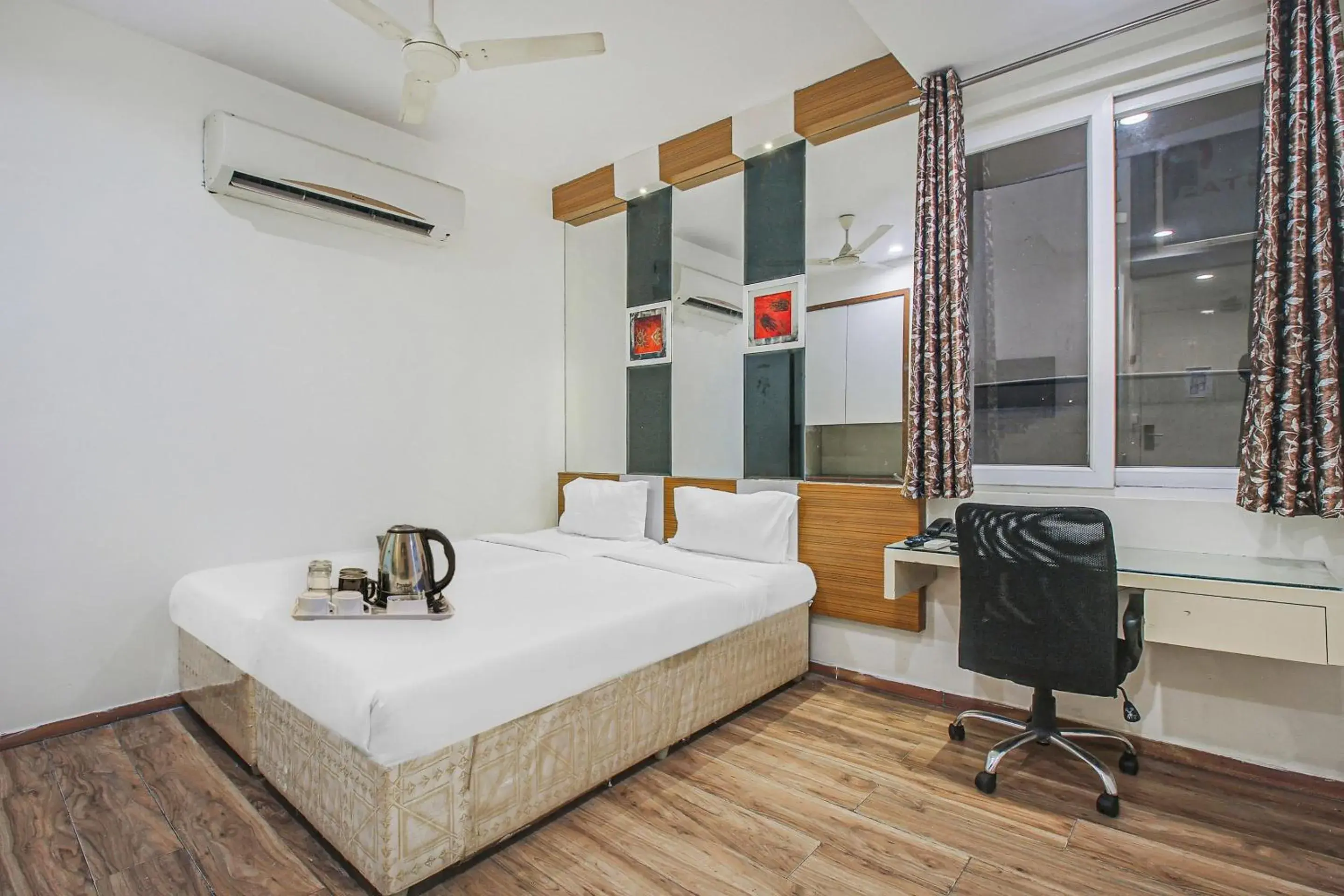 Standard Double Room - single occupancy in Super Townhouse Eaglewood Gachibowli Standard Double Room - single occupancy in Super Townhouse Eaglewood Gachibowli