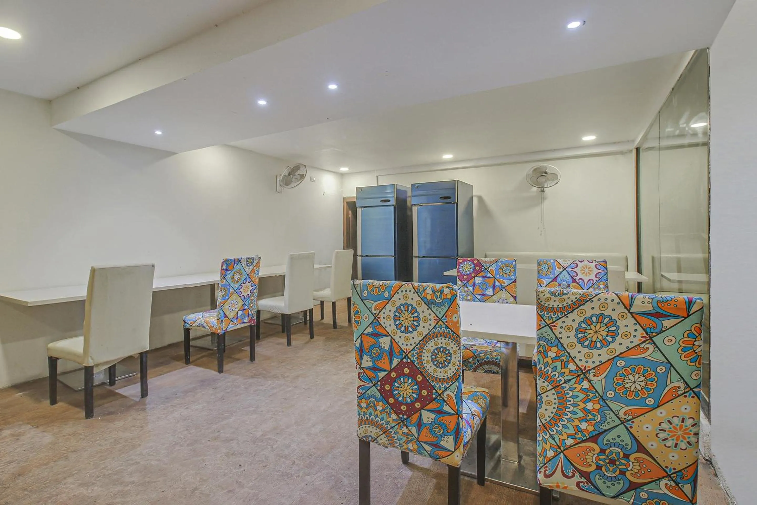 Restaurant/places to eat in Super Townhouse Eaglewood Gachibowli