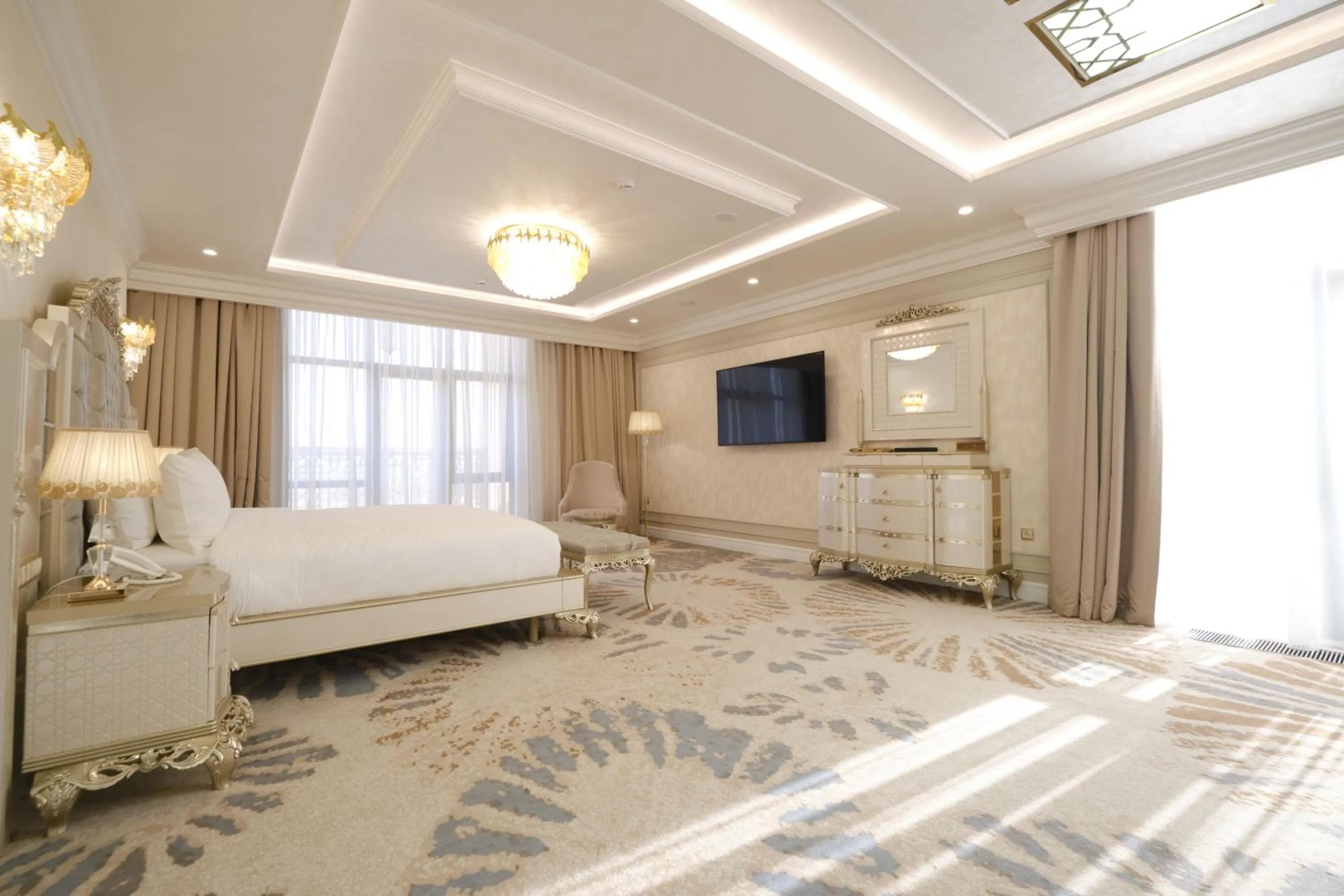 TV and multimedia, Bed in Farovon Khiva Hotel