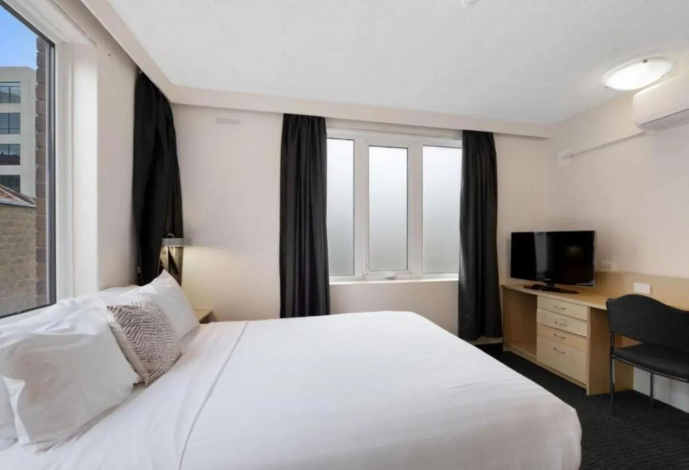 Bedroom, Bed in Allurity Hotel