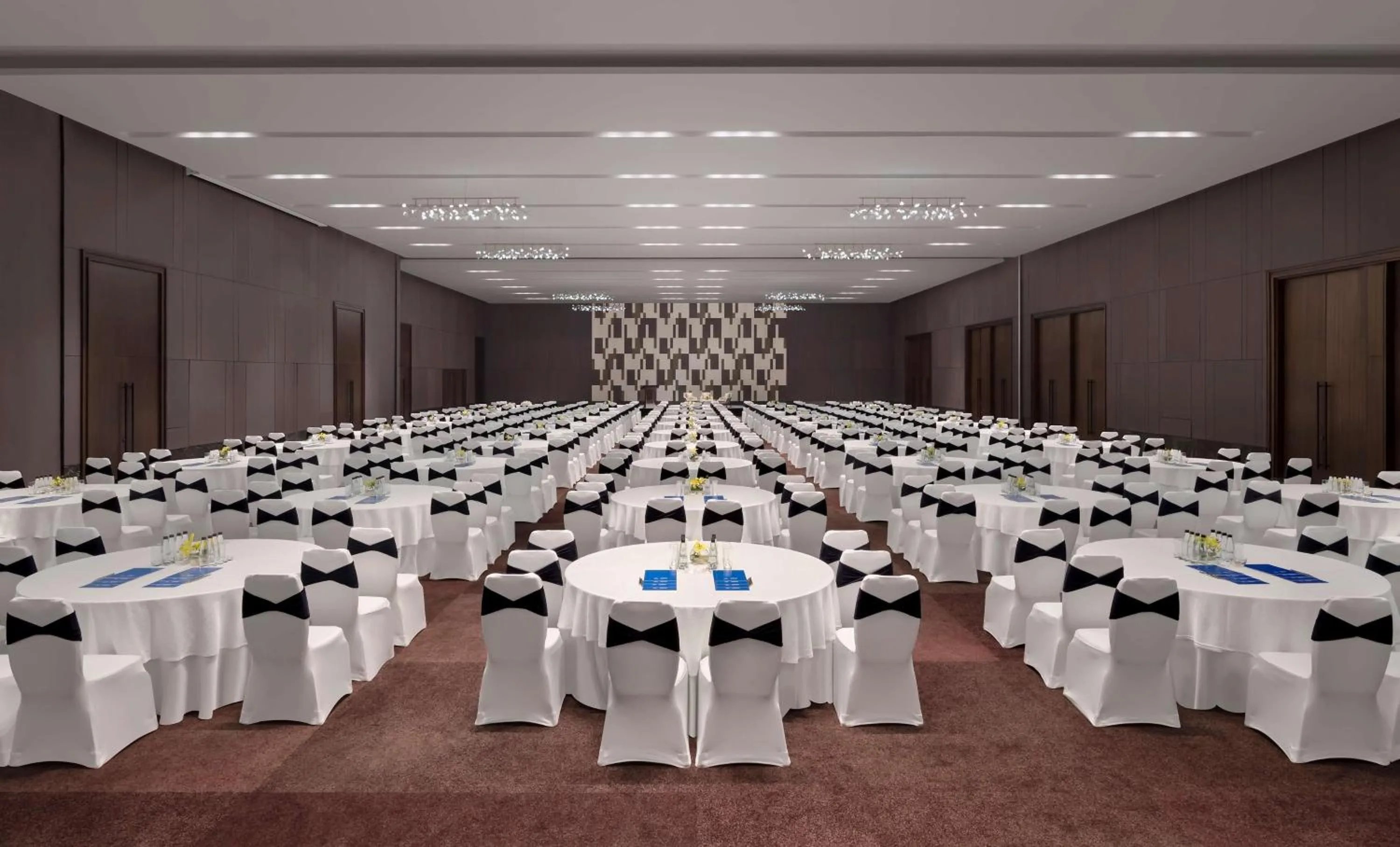 Meeting/conference room in Hilton Garden Inn Bengaluru Embassy Manyata Business Park